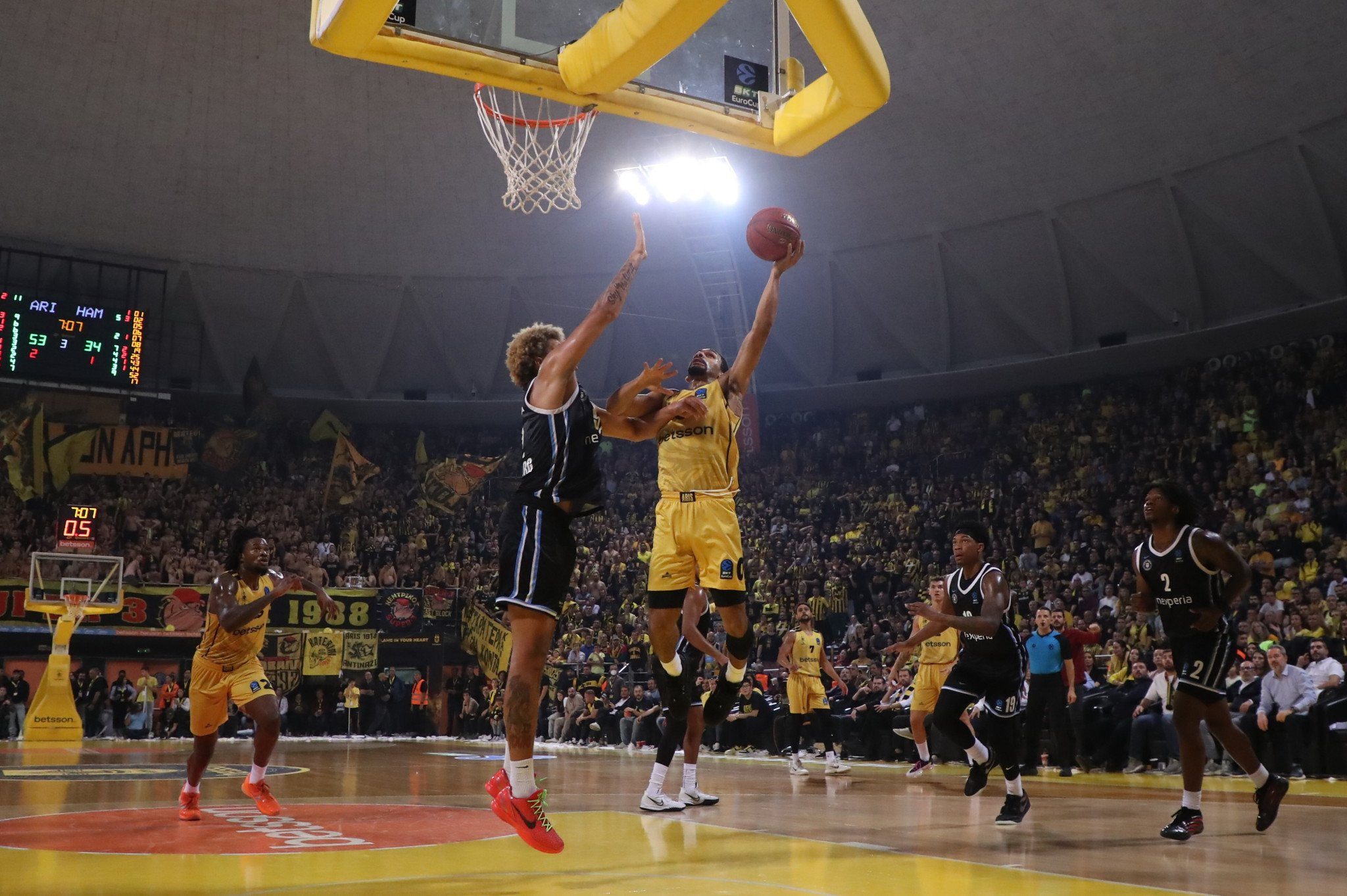 Τα highlights της άνετης επικράτησης του Άρη επί του Αμβούργου στο Αλεξάνδρειο (video)