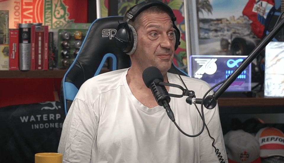 «Είμαι πιο κοντά στον Θεό» - Πρώην προπονητής του Ολυμπιακού ζει απομονωμένος στην εξοχή, χωρίς τηλεόραση