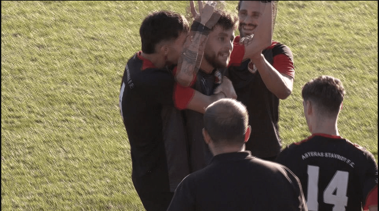 Η γκολάρα του Κώστα Νικολόπουλου κόντρα στον Τηλυκράτη από το... κέντρο του γηπέδου! (video)