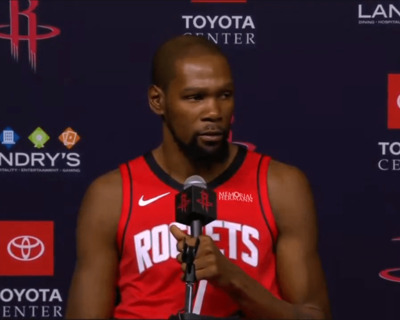 Ο Ντουράντ θέλει να μείνει «για πάντα» στους Ρόκετς - Υπογράφει επέκταση συμβολαίου