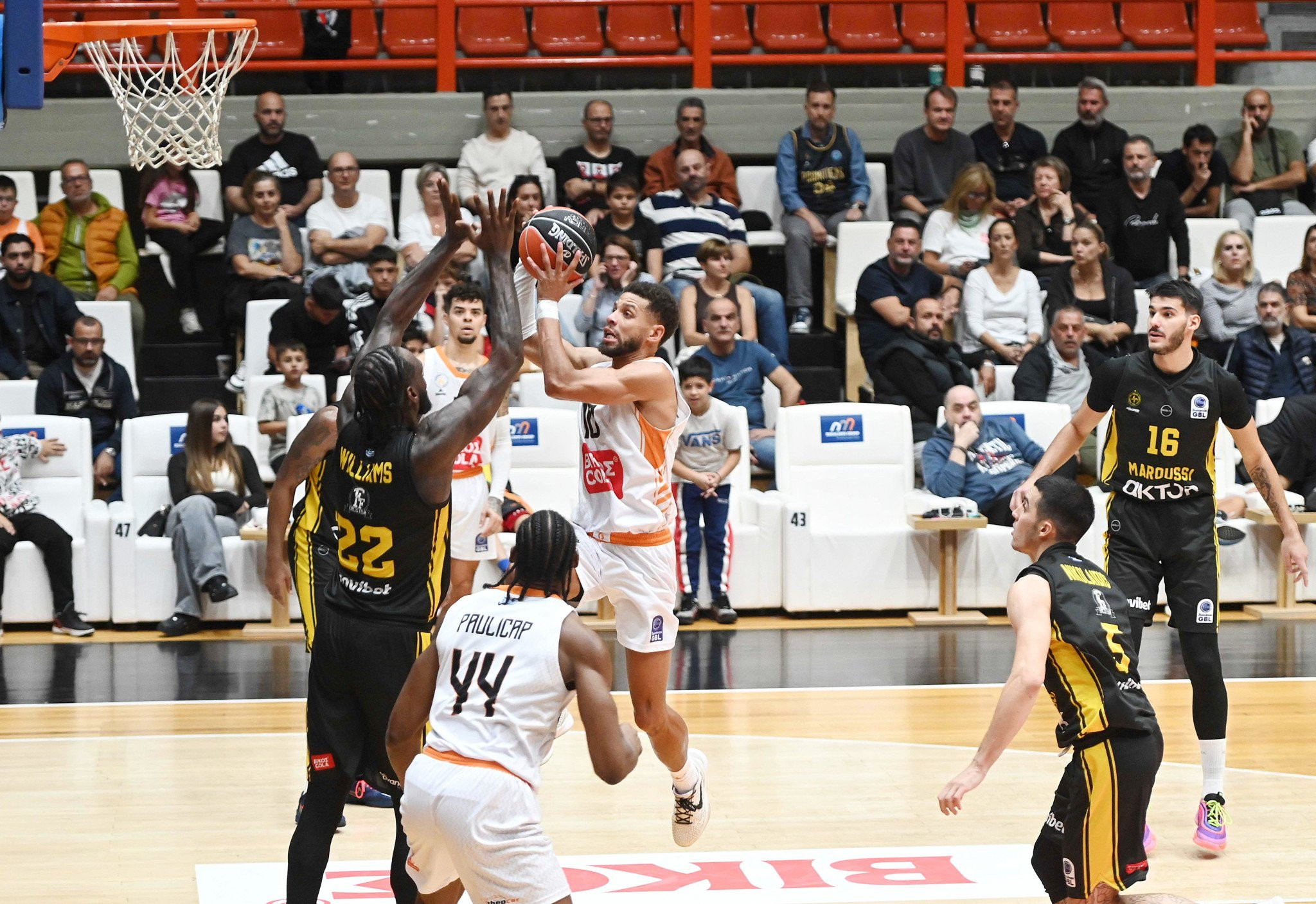 Ο Προμηθέας με κυρίαρχο ΜακΚάλουμ πήρε την ντερμπάρα κόντρα στο Μαρούσι