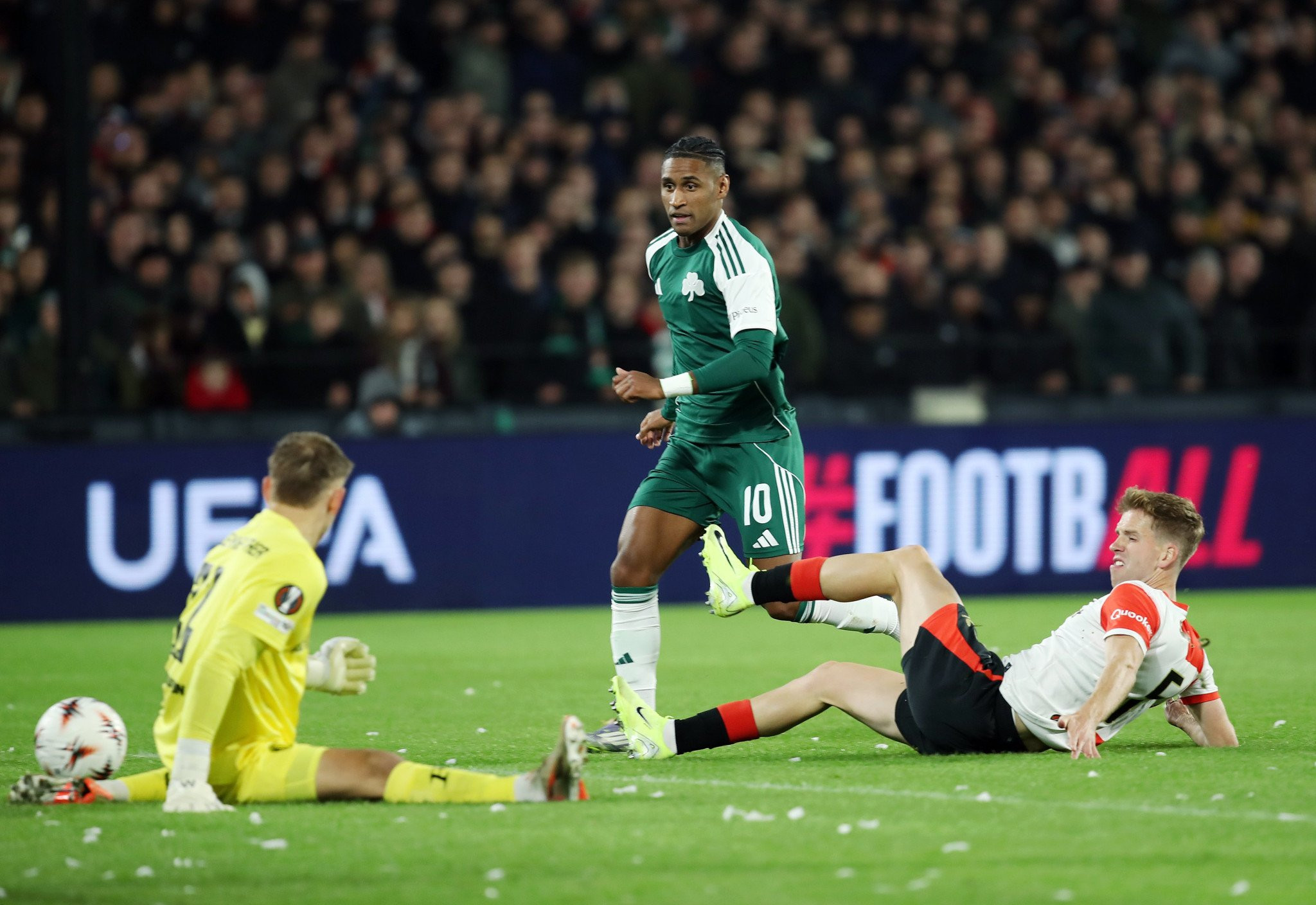 «Μια ανάσα» από το δεύτερο γκολ ο Παναθηναϊκός με τον Τετέ (video)