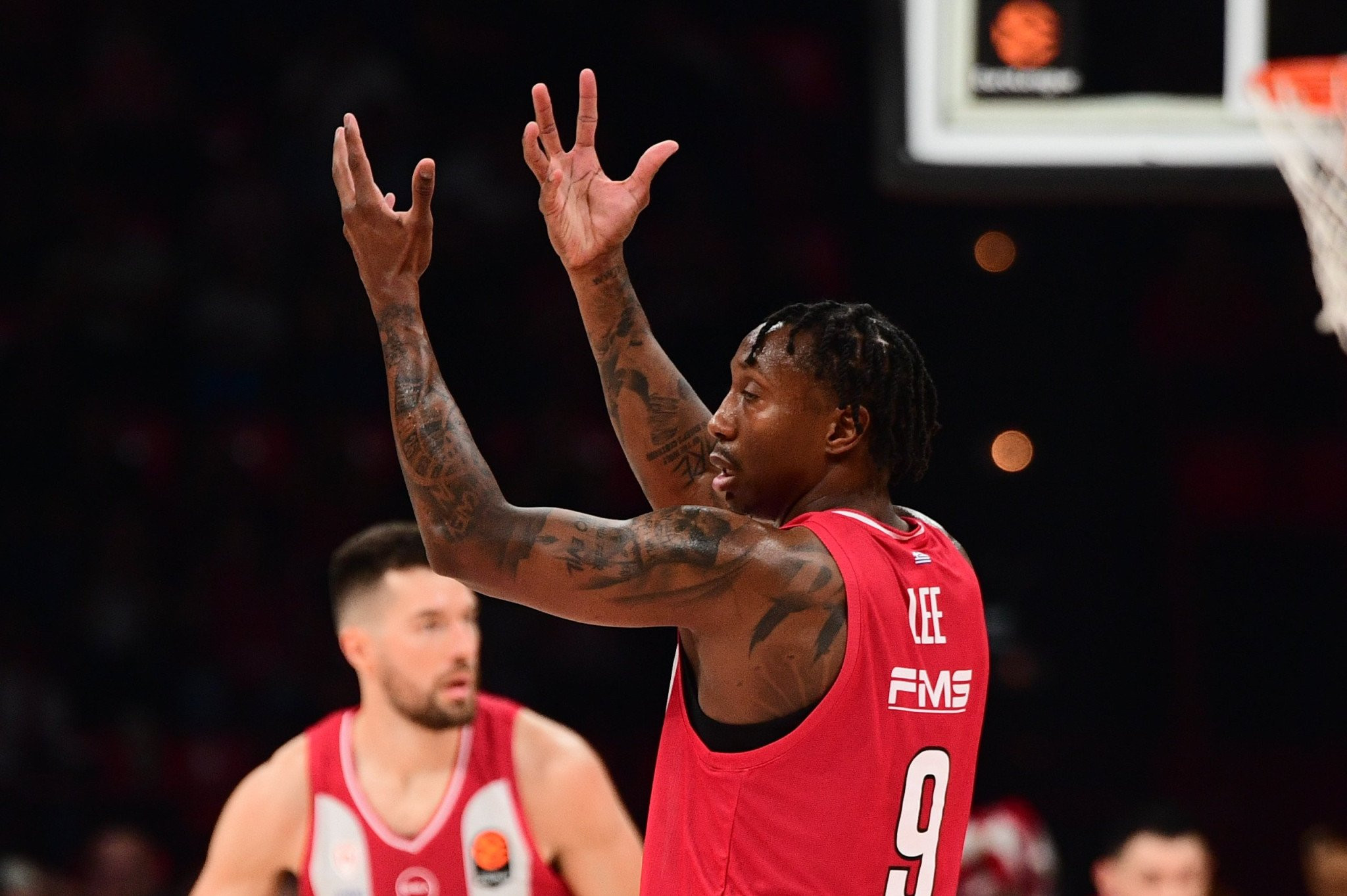 Λι: «Ο κόουτς θέλει να βασιζόμαστε στην άμυνά μας»