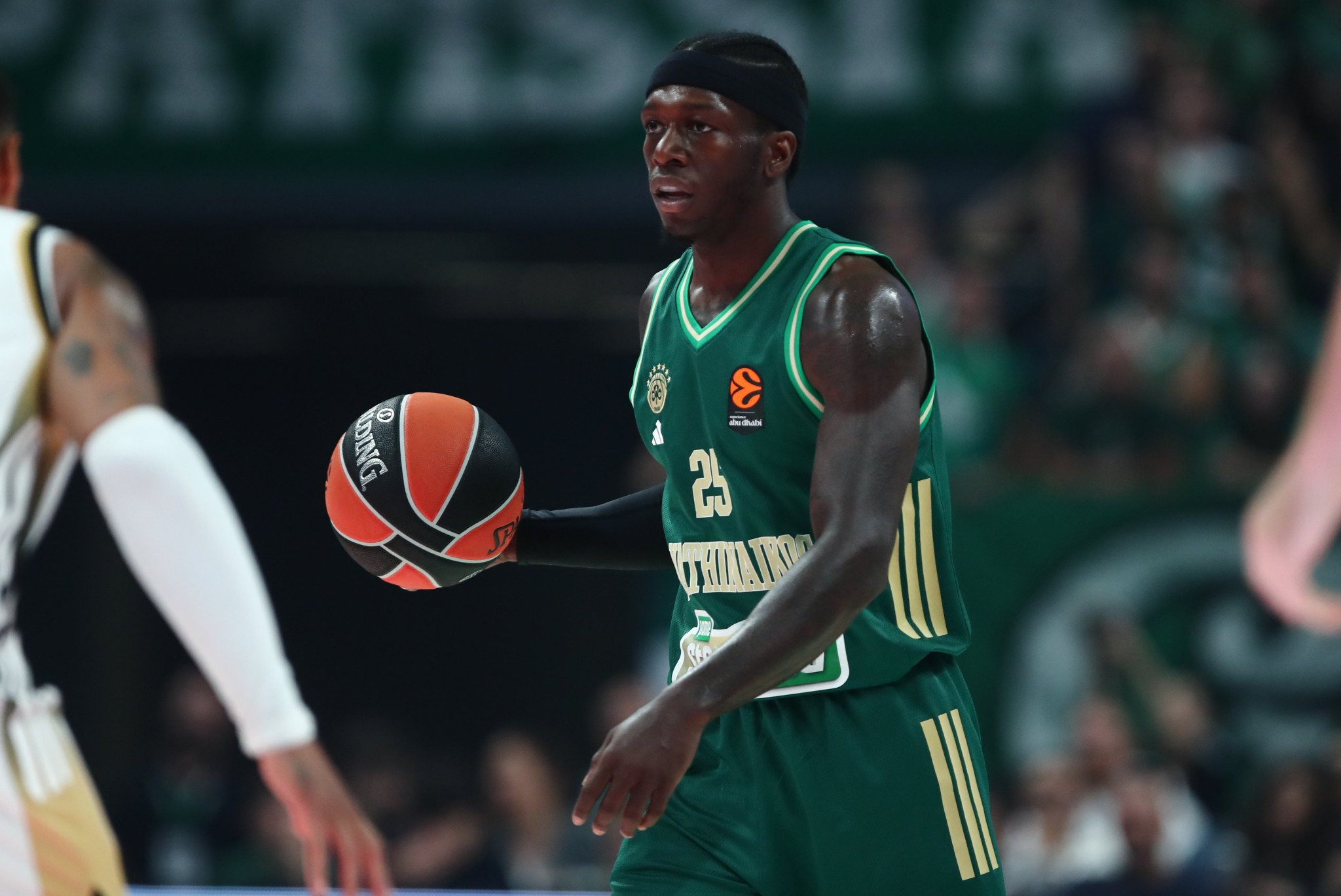 Ναν, Χουάντσο, Χολμς προπονήθηκαν και θα παίξουν κόντρα στην Μακάμπι