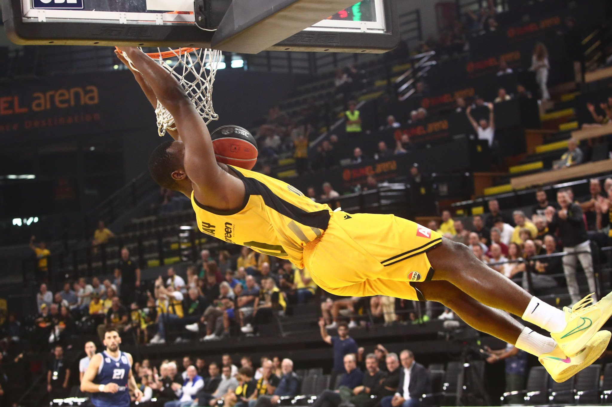 Η ΑΕΚ «επενδύει» στο transition παιχνίδι για να γίνει ακόμα πιο επικίνδυνη (videos)