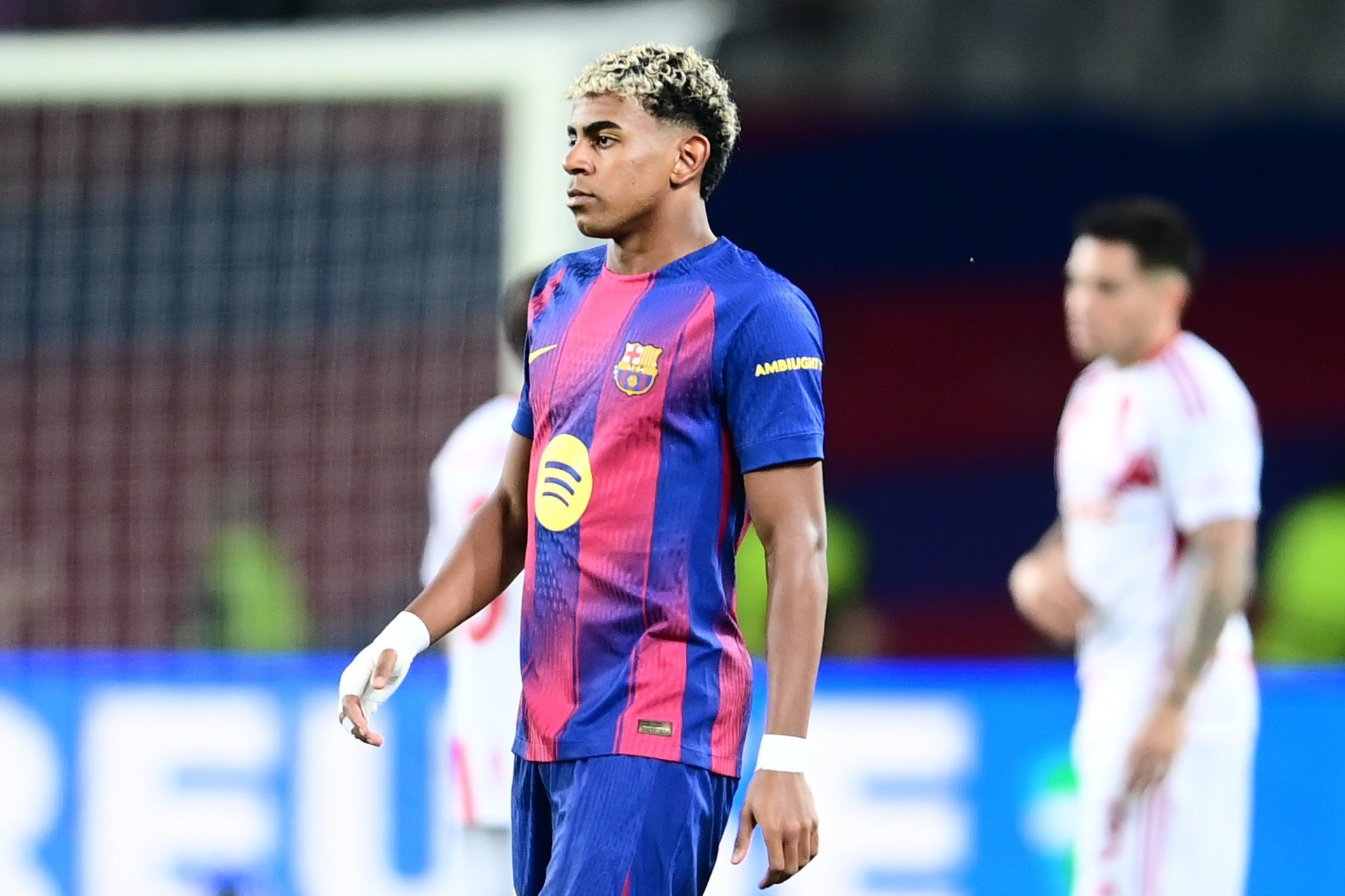 «Έντονη δυσαρέσκεια στα αποδυτήρια της Ρεάλ μετά τις δηλώσεις του Γιαμάλ»