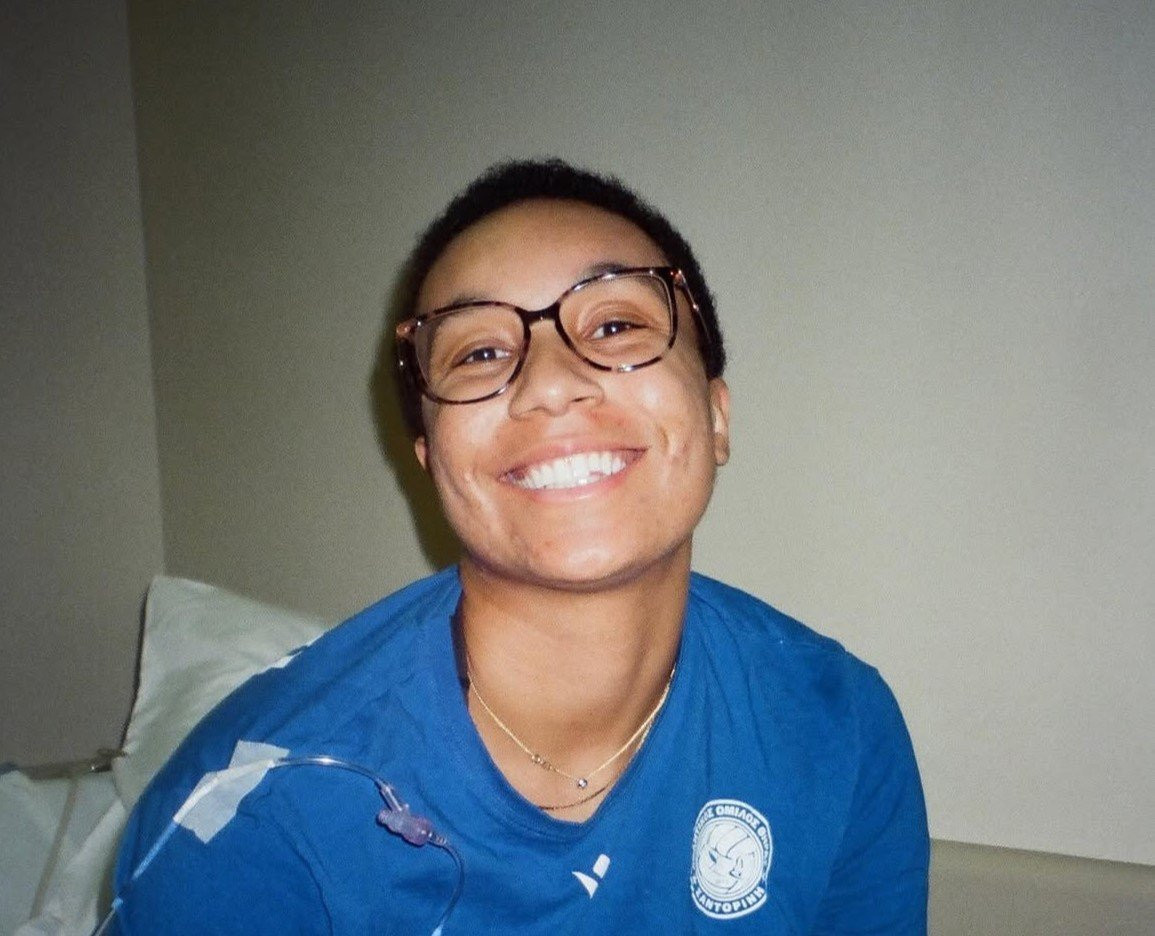 Συγκινεί αθλήτρια που νίκησε τον καρκίνο - «Στον ΑΟ Θήρας μου έσωσαν τη ζωή»