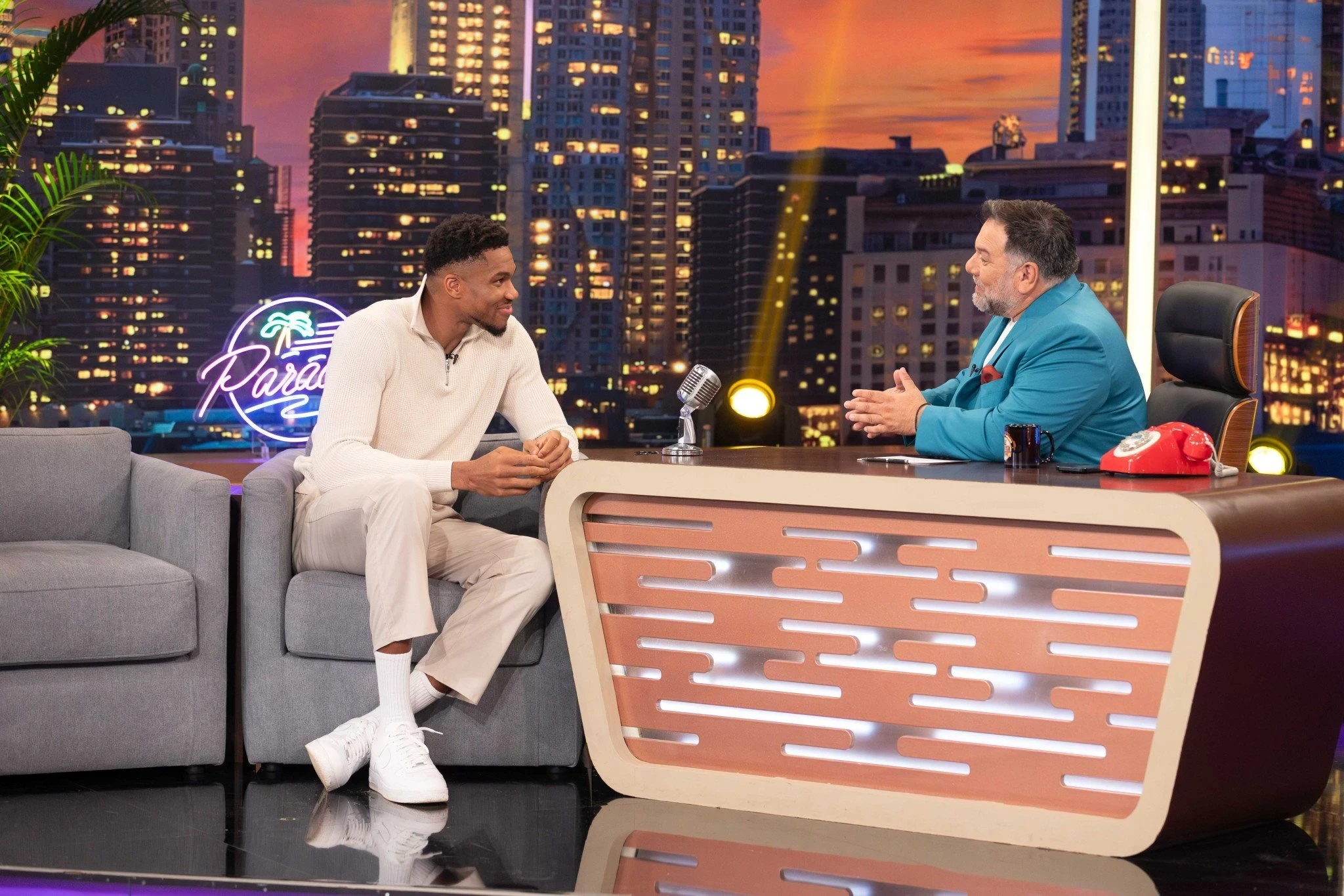 Το video στο οποιο ο Γιάννης Αντετοκούνμπο λέει ότι θέλει να παίξει σε ελληνική ομάδα