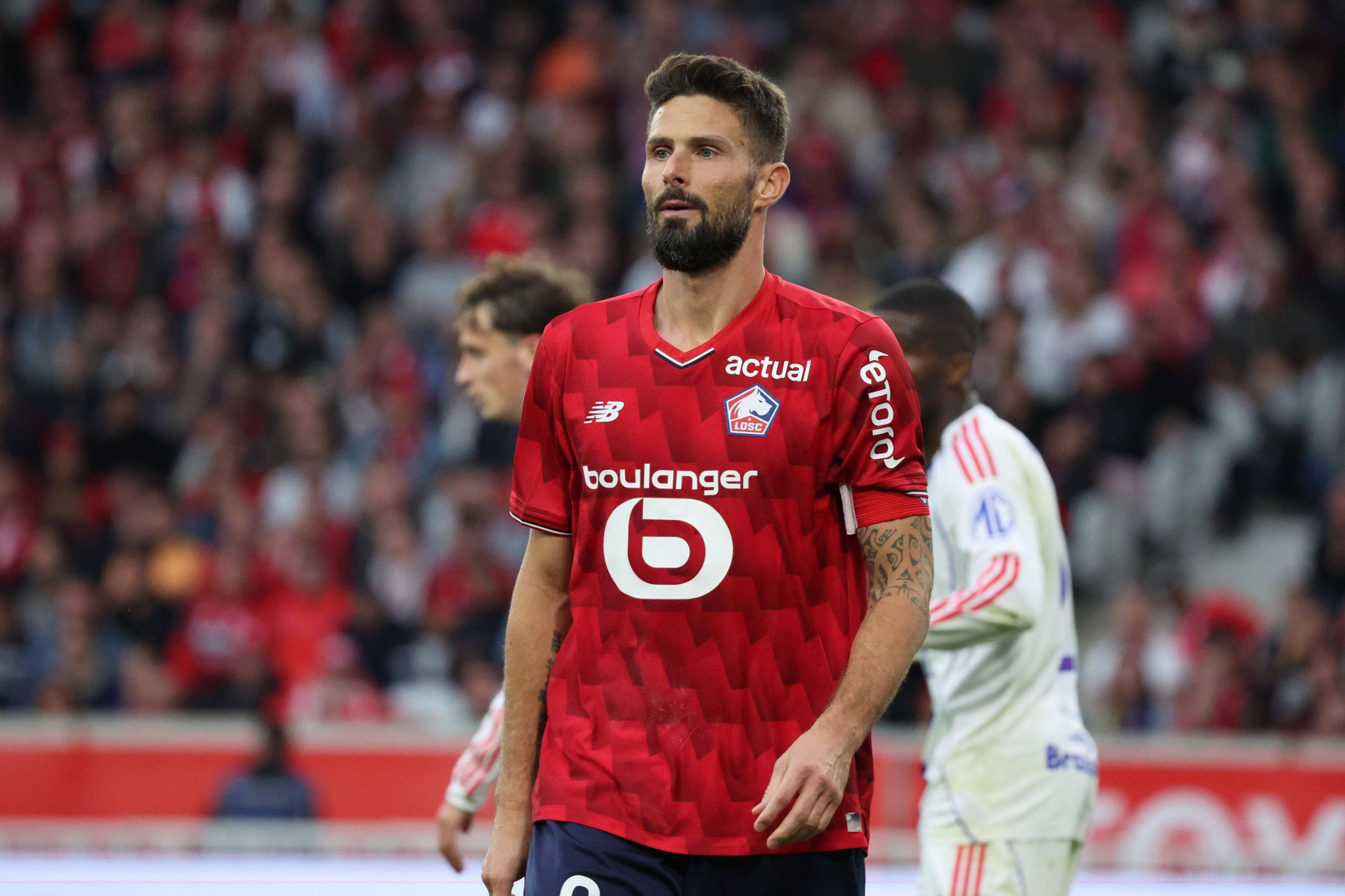 Δεν λέει να αποσυρθεί ο Ζιρού: «Θέλω να παίξω άλλη μια σεζόν με τη Λιλ»