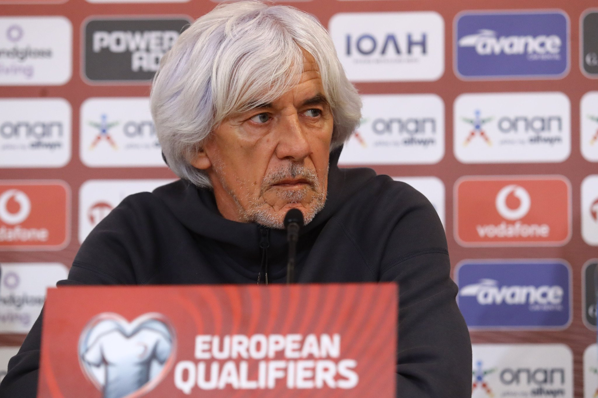 Γιοβάνοβιτς: «Να κάνουμε πλήρες παιχνίδι και να αποφύγουμε τα λάθη - Έχω να διαχειριστώ ένα τρομερό γκρουπ»