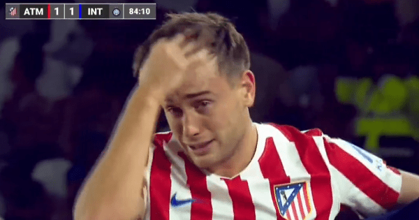 Σοκ για τον Κωστή: Υπέστη ρήξη χιαστού στο φιλικό της Ατλέτικο με την Ίντερ