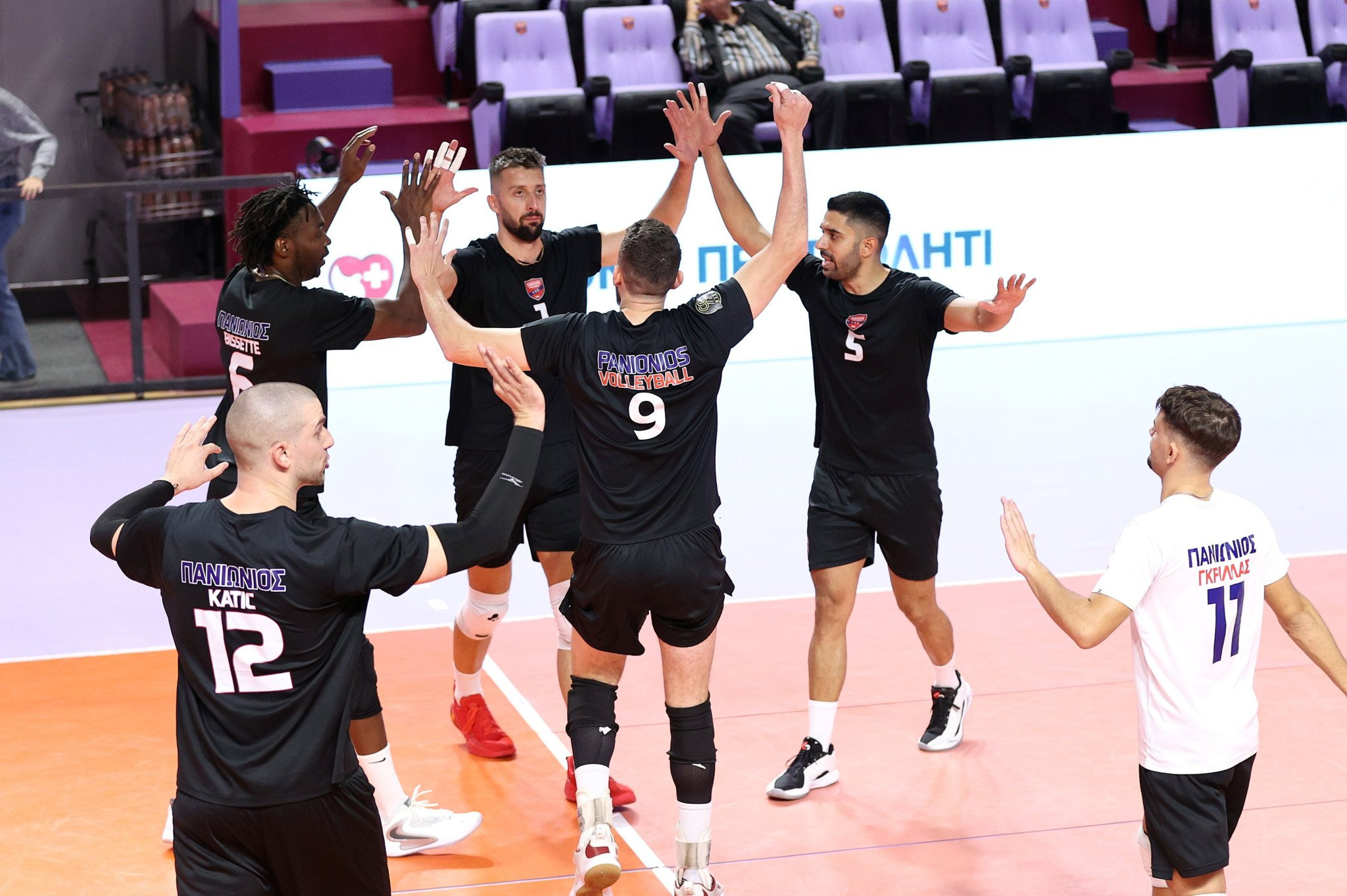 Ανοίγει το πρόγραμμα του League Cup Νίκος Σαμαράς με δύο νοκ άουτ αγώνες