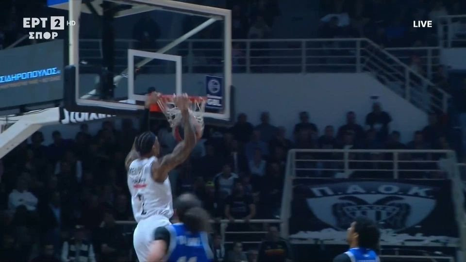Ο Μέλβιν κάρφωσε σε πάσα alley-oop και ξεσήκωσε το «PAOK Sports Arena» (video)