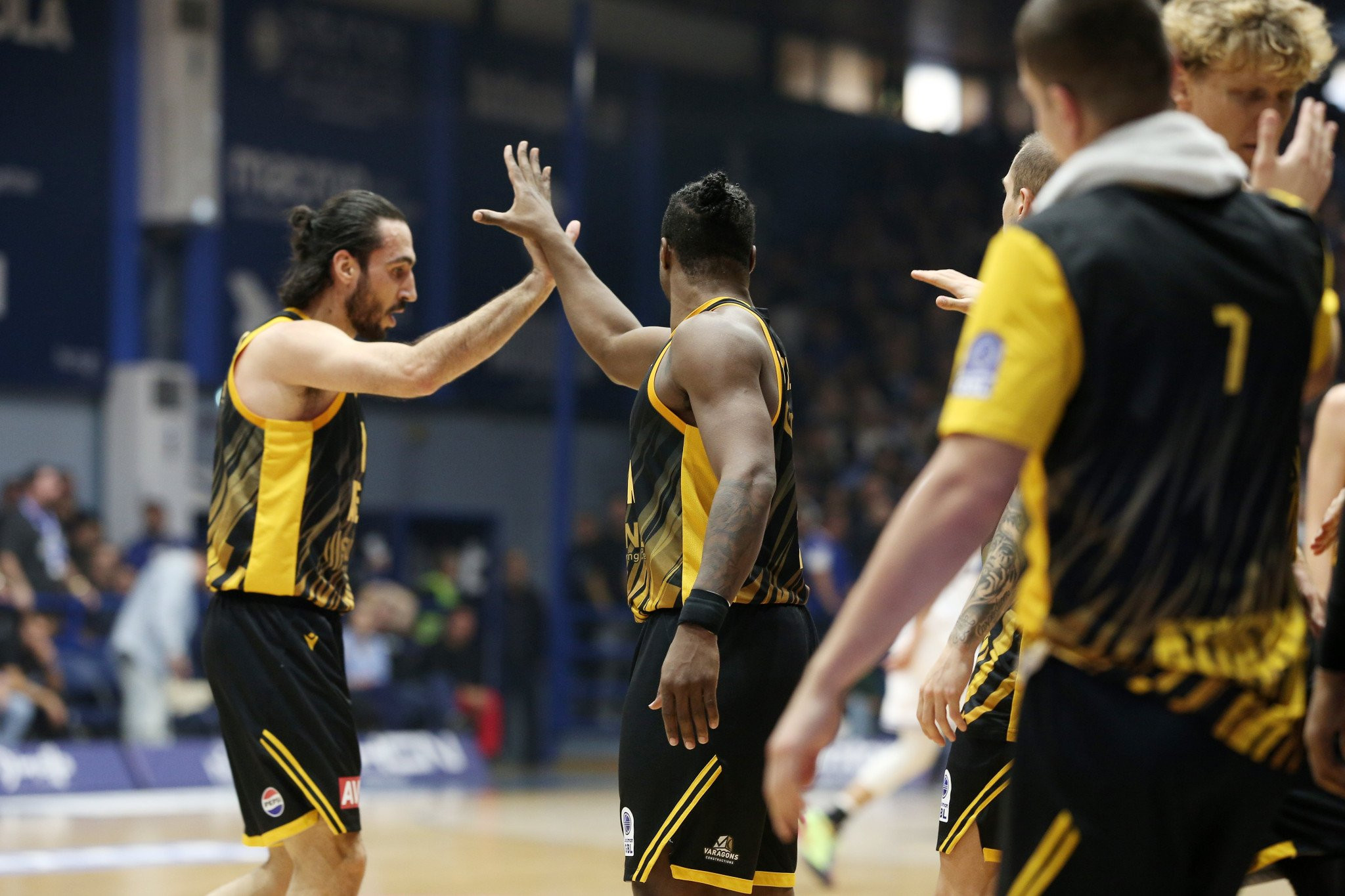 Η ΑΕΚ ξεκίνησε το πρωτάθλημα της Stoiximan GBL με 4-0, 10 χρόνια μετά...