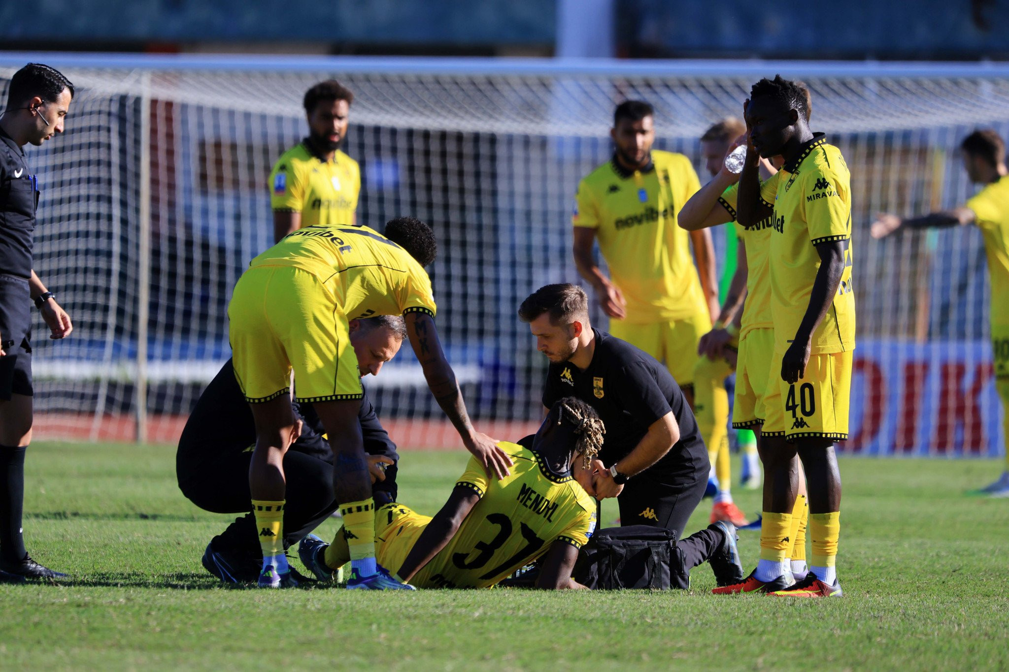 Τι λένε οι πρώτες εκτιμήσεις για τον τραυματισμό του Μεντίλ, πρόβλημα ξανά ο Δώνης