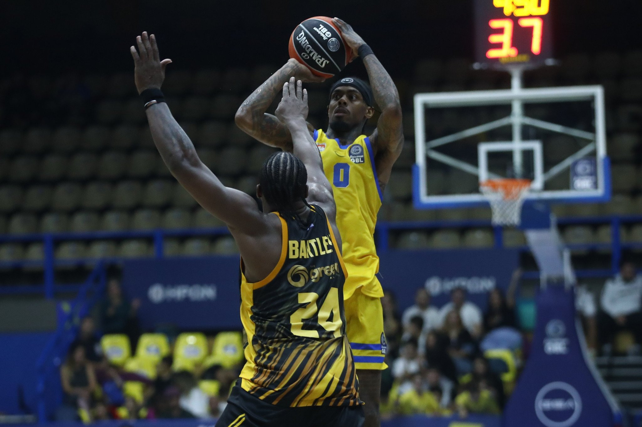 Ο Νίκολς «πέταξε» και το Περιστέρι και υποχρέωσε την ΑΕΚ στην πρώτη της ήττα