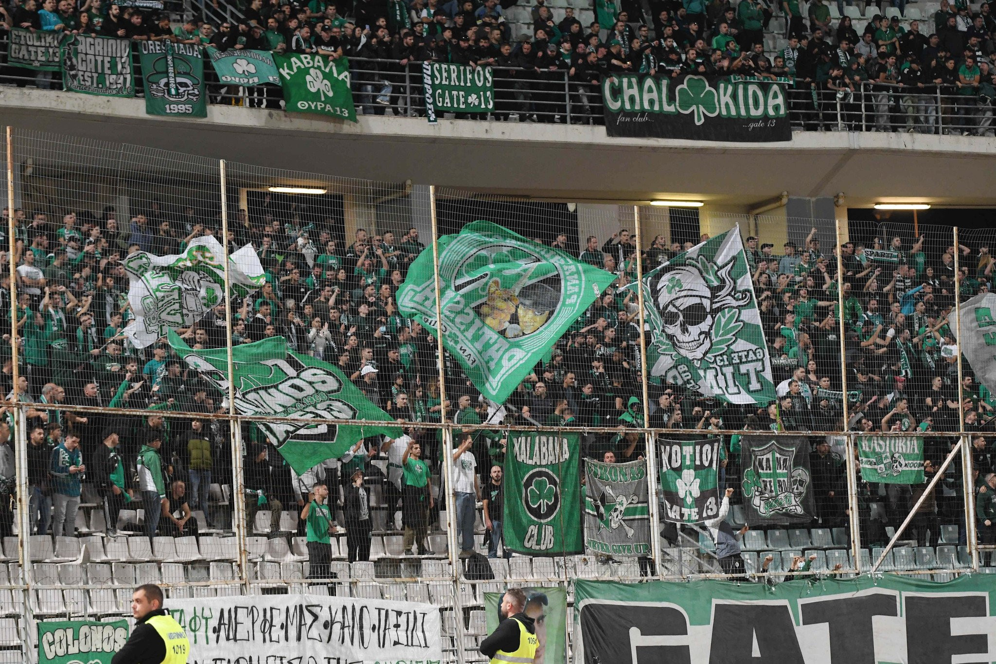 Έντονες αποδοκιμασίες από τους φίλους του Παναθηναϊκού στο ημίχρονο στον Βόλο