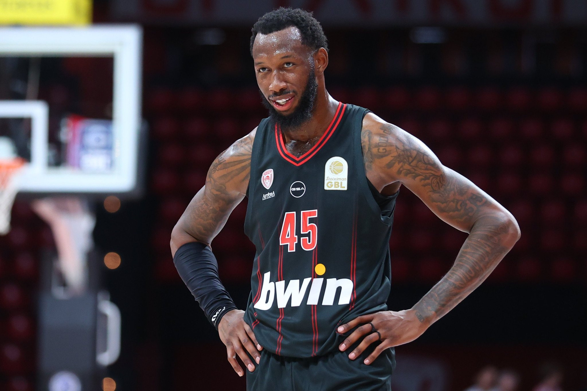 Ο... άχαστος Ντόντα Χολ MVP της αγωνιστικής στην Stoiximan GBL