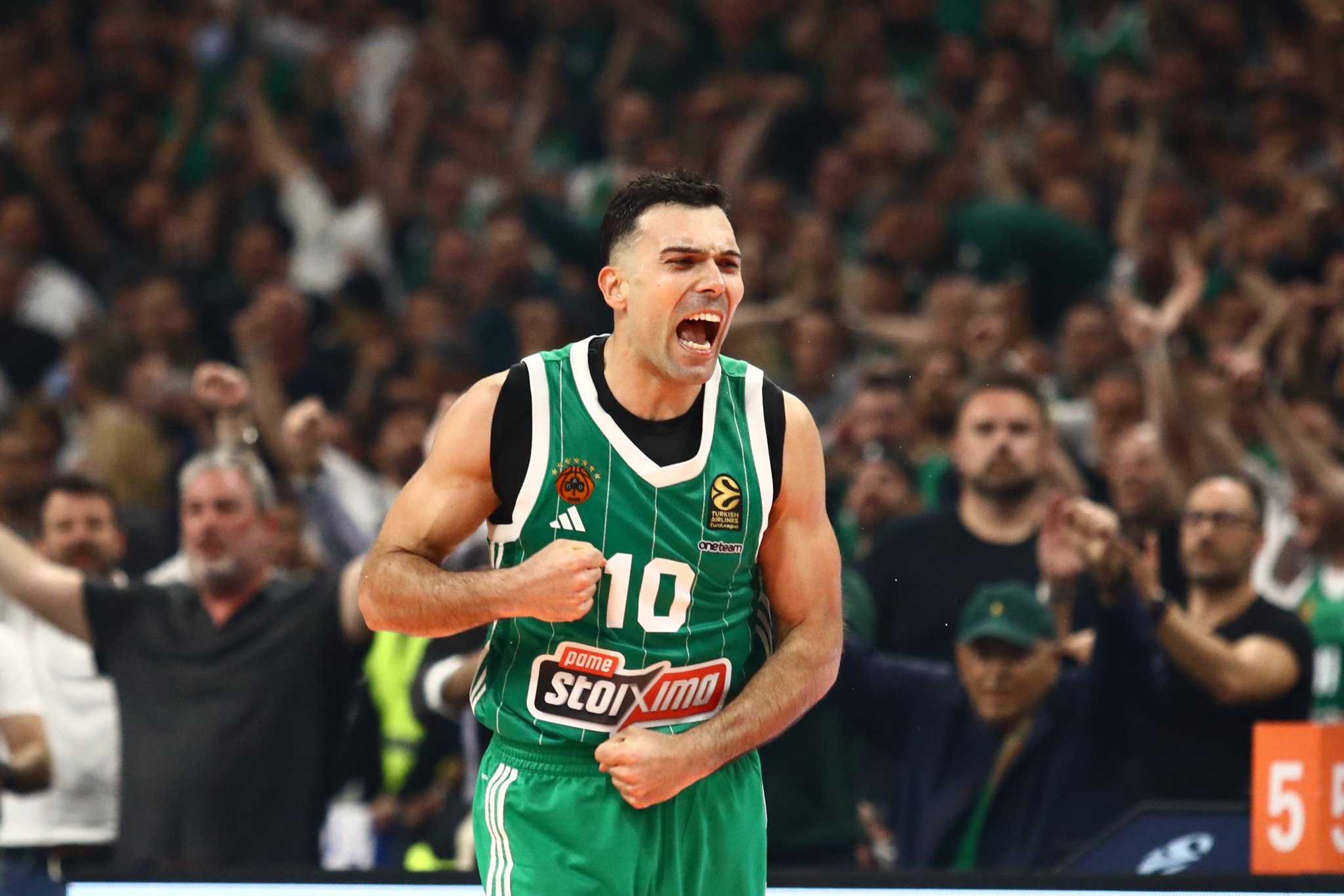 Με ποιο τραγούδι επέλεξε ο Παναθηναϊκός να συνδυάσει την ανανέωση με τον Σλούκα