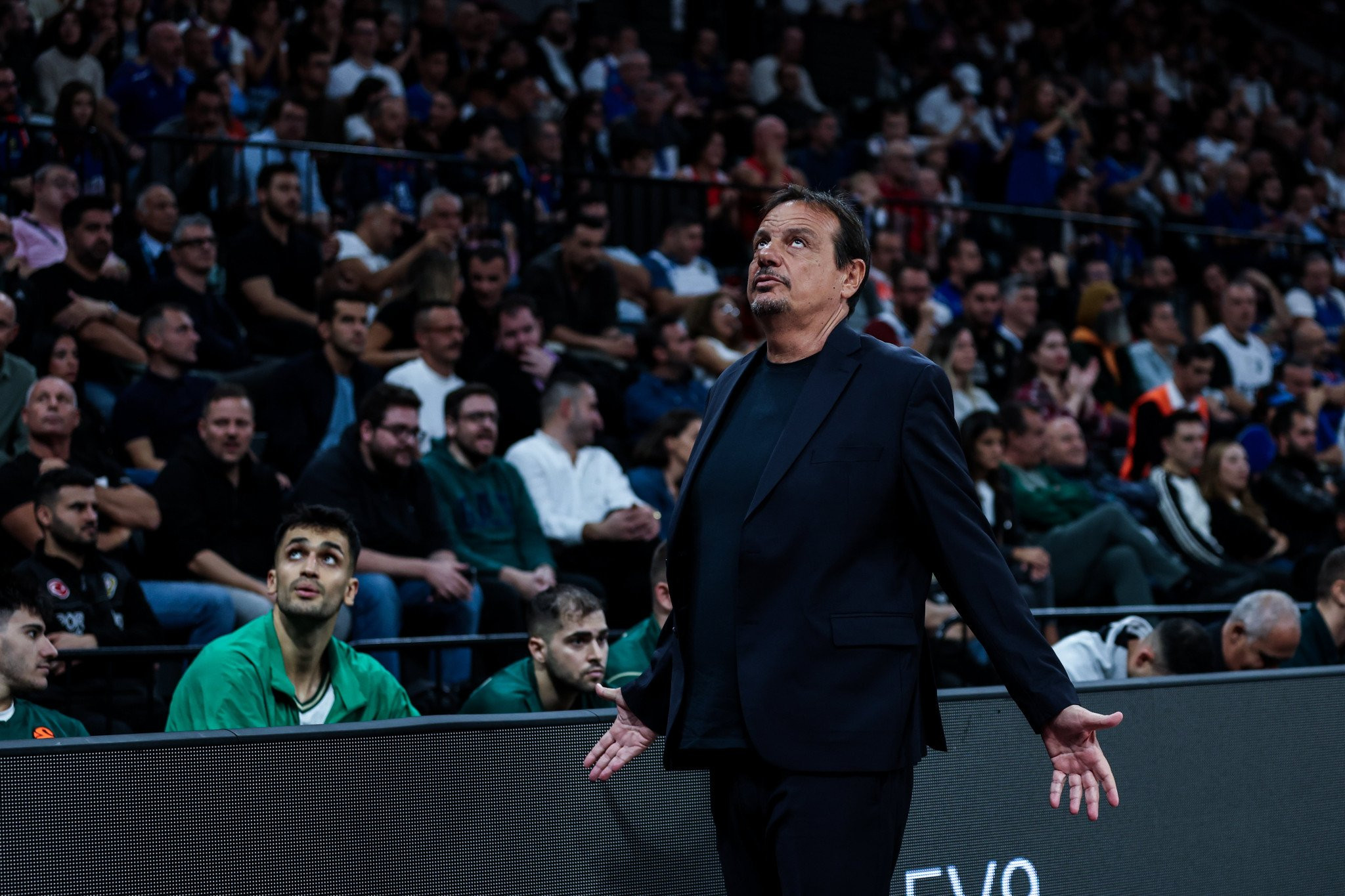 Έξαλλος ο Αταμάν για τη νοοτροπία των παικτών του: «Δεν μπορούμε να κερδίζουμε μόνο λόγω της φανέλας»