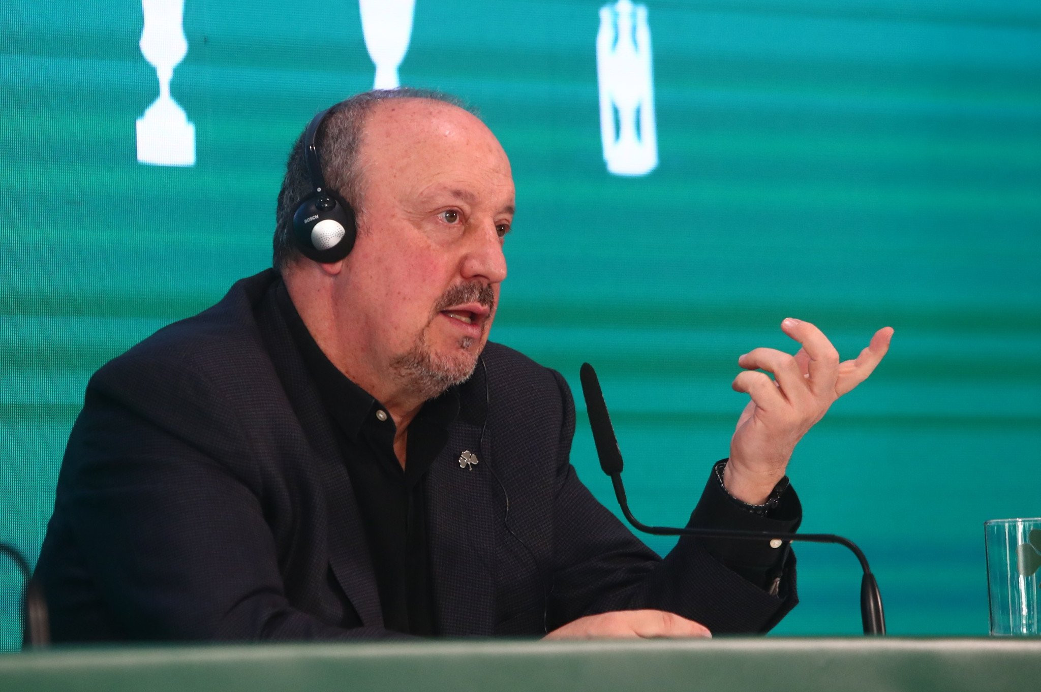 Μπενίτεθ για τον επόμενο τεχνικό διευθυντή: «Θέλω κάποιον... δουλευταρά» Μπενίτεθ για τον επόμενο τεχνικό διευθυντή: «Θέλω κάποιον... δουλευταρά»