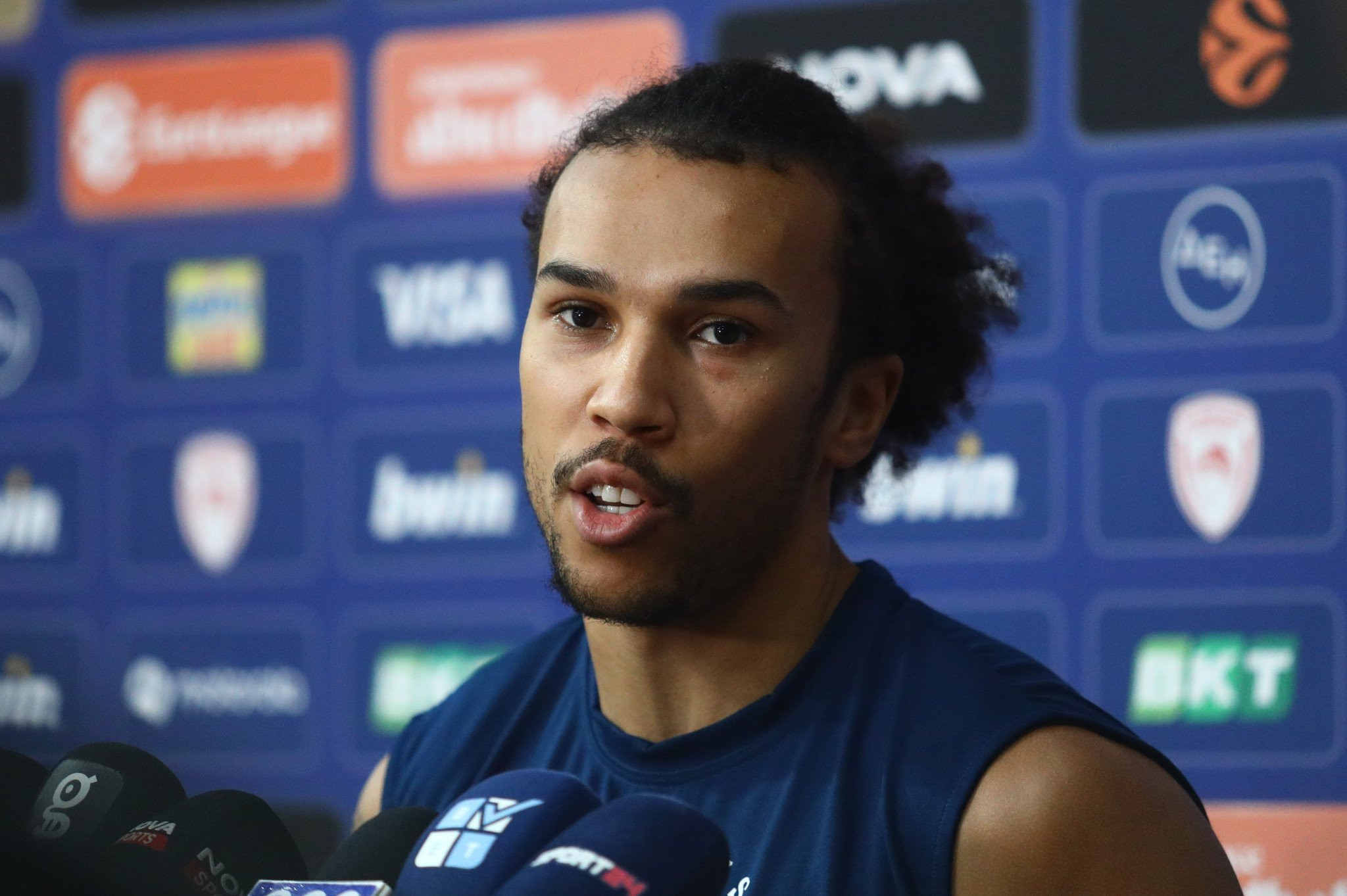 Γουόρντ για Χάποελ: «Το πιο σημαντικό είναι η σκληράδα στην άμυνα»