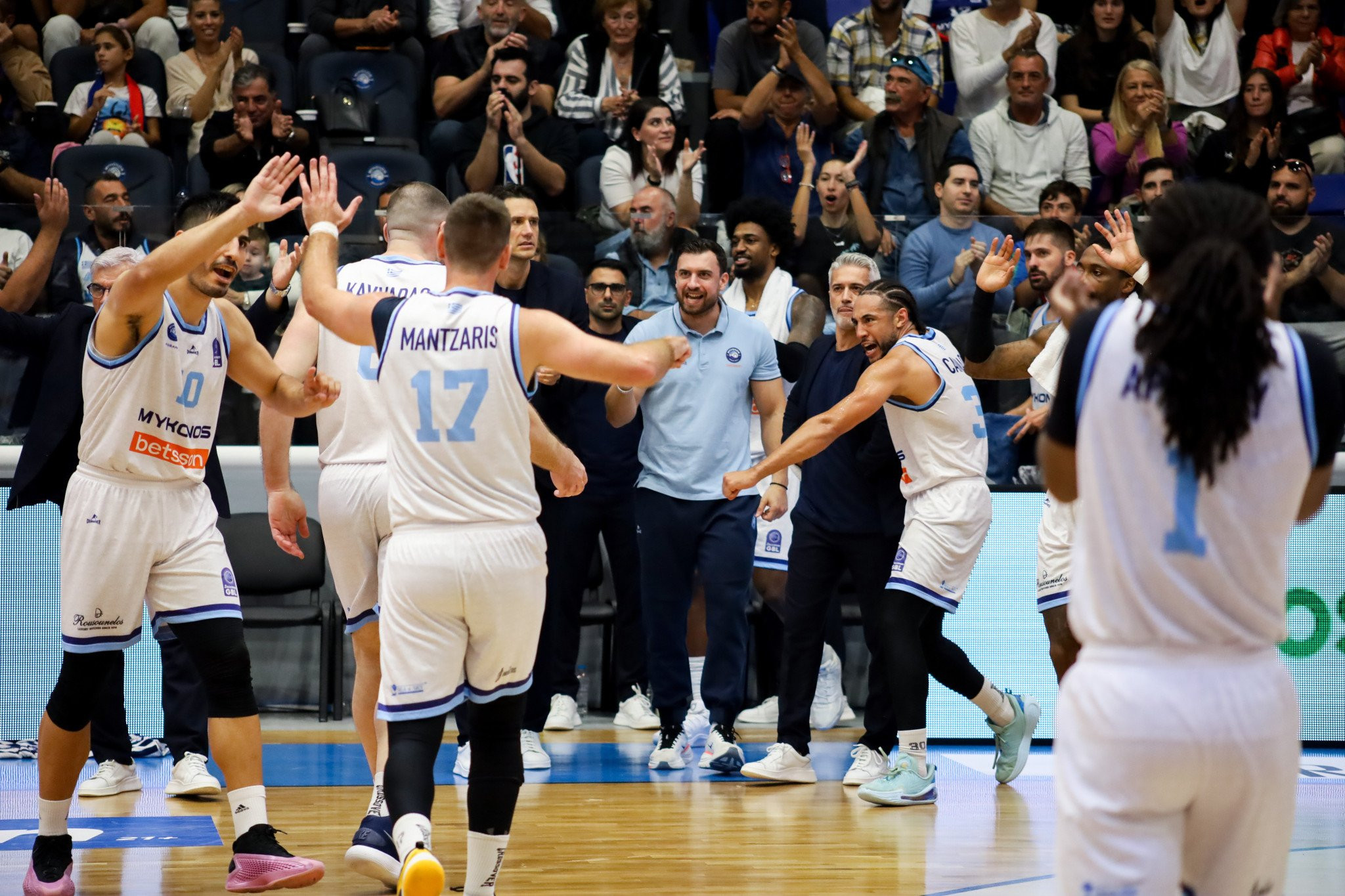 Ο Άπλμπι «σκότωσε» το Μαρούσι και η Μύκονος πήρε ιστορική νίκη στην Άνω Μερά!