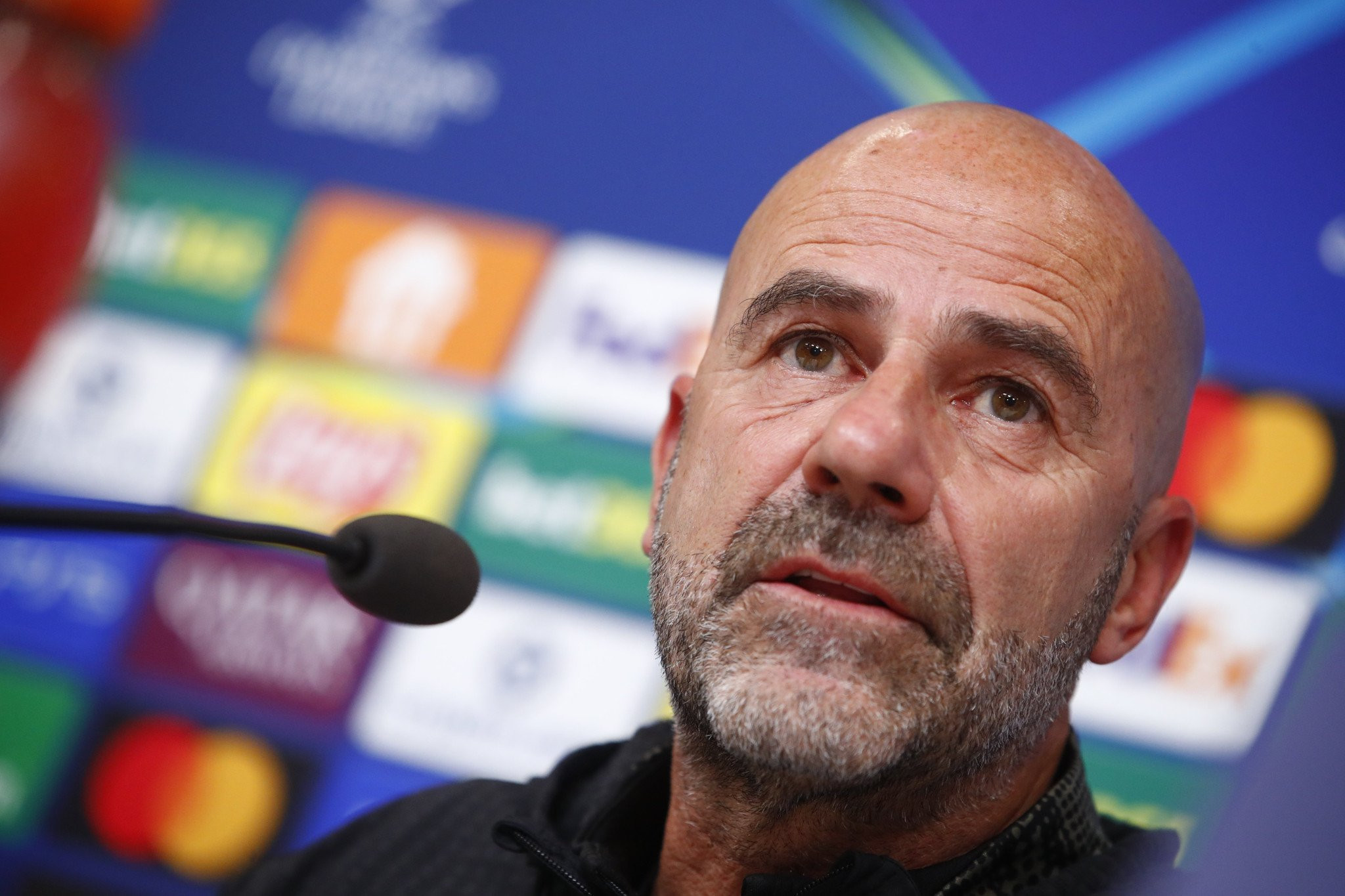 Ο προπονητής της Αϊντχόφεν προιδεάζει για υπερθέαμα: «Ανοίξτε τις τηλεοράσεις σας...»