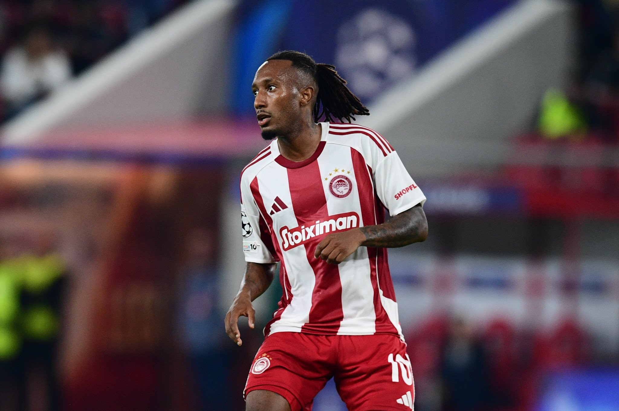 Κοντά στο 2-0 ο Ολυμπιακός, δοκάρι το βολέ του Ζέλσον Μαρτίνς (video)