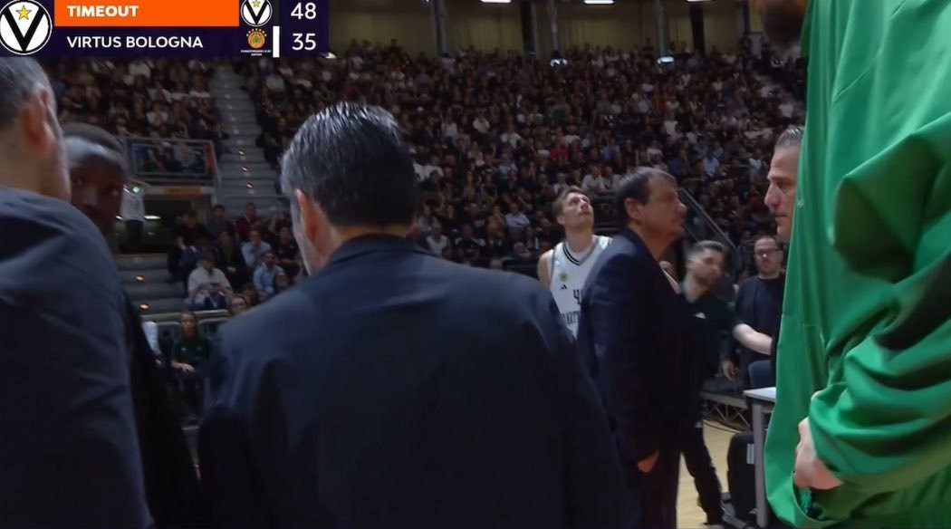 Ο Αταμάν απάντησε γιατί δε μίλησε σε κανέναν στο περιβόητο τάιμ άουτ στην Μπολόνια