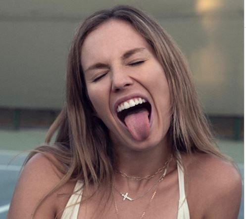 Διάσημη τενίστρια έκανε προφίλ σε dating app και προκάλεσε σάλο με τις απαιτήσεις της - Πώς δεν θέλει τον άνδρα