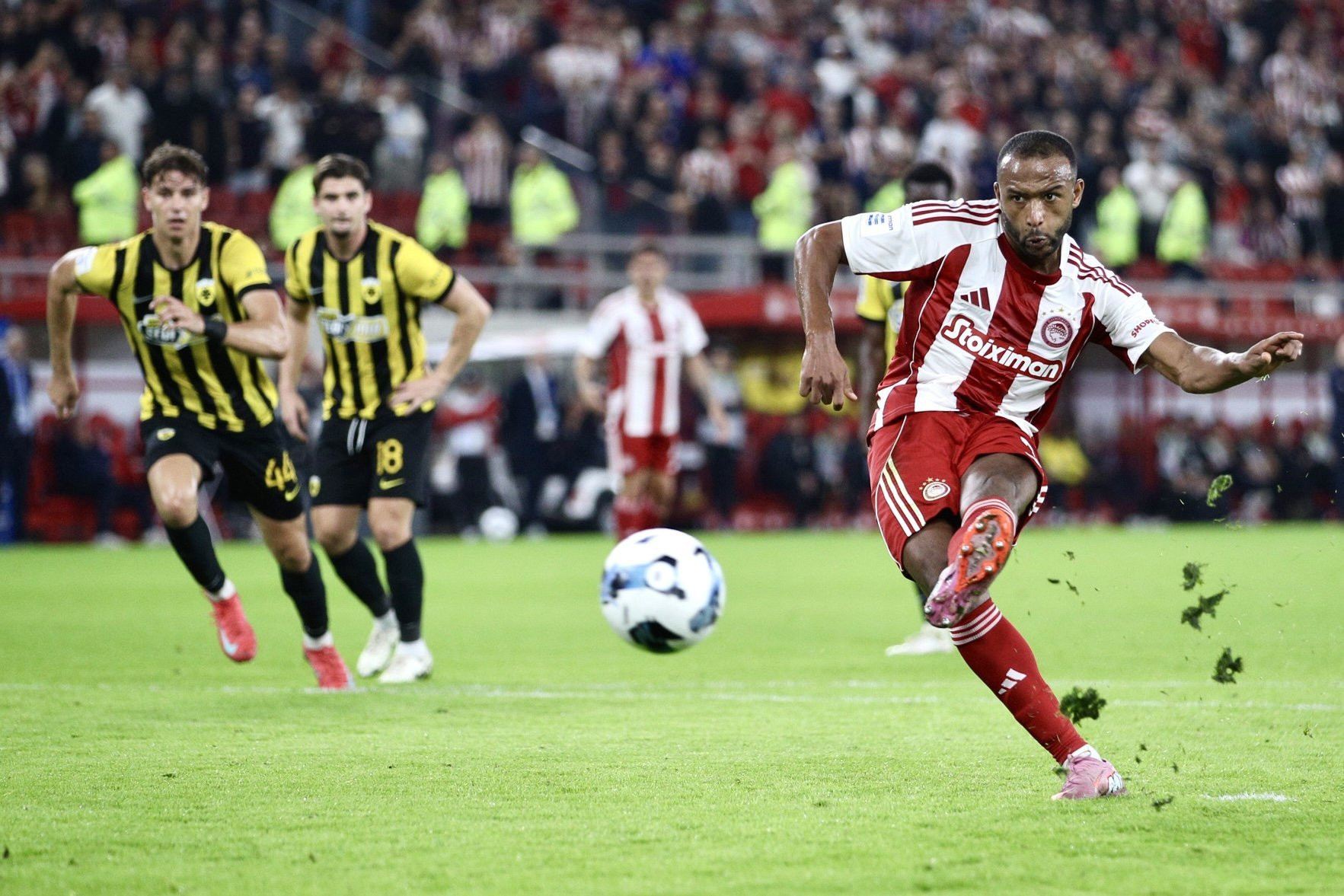 Με πέναλτι του Ελ Κααμπί το 1-0 ο Ολυμπιακός (video) Με πέναλτι του Ελ Κααμπί το 1-0 ο Ολυμπιακός (video)