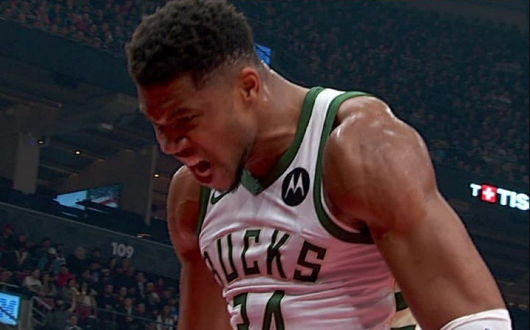 Η κραυγή του... κυνηγού: Ο Γιάννης Αντετοκούνμπο είναι σε beast mode!