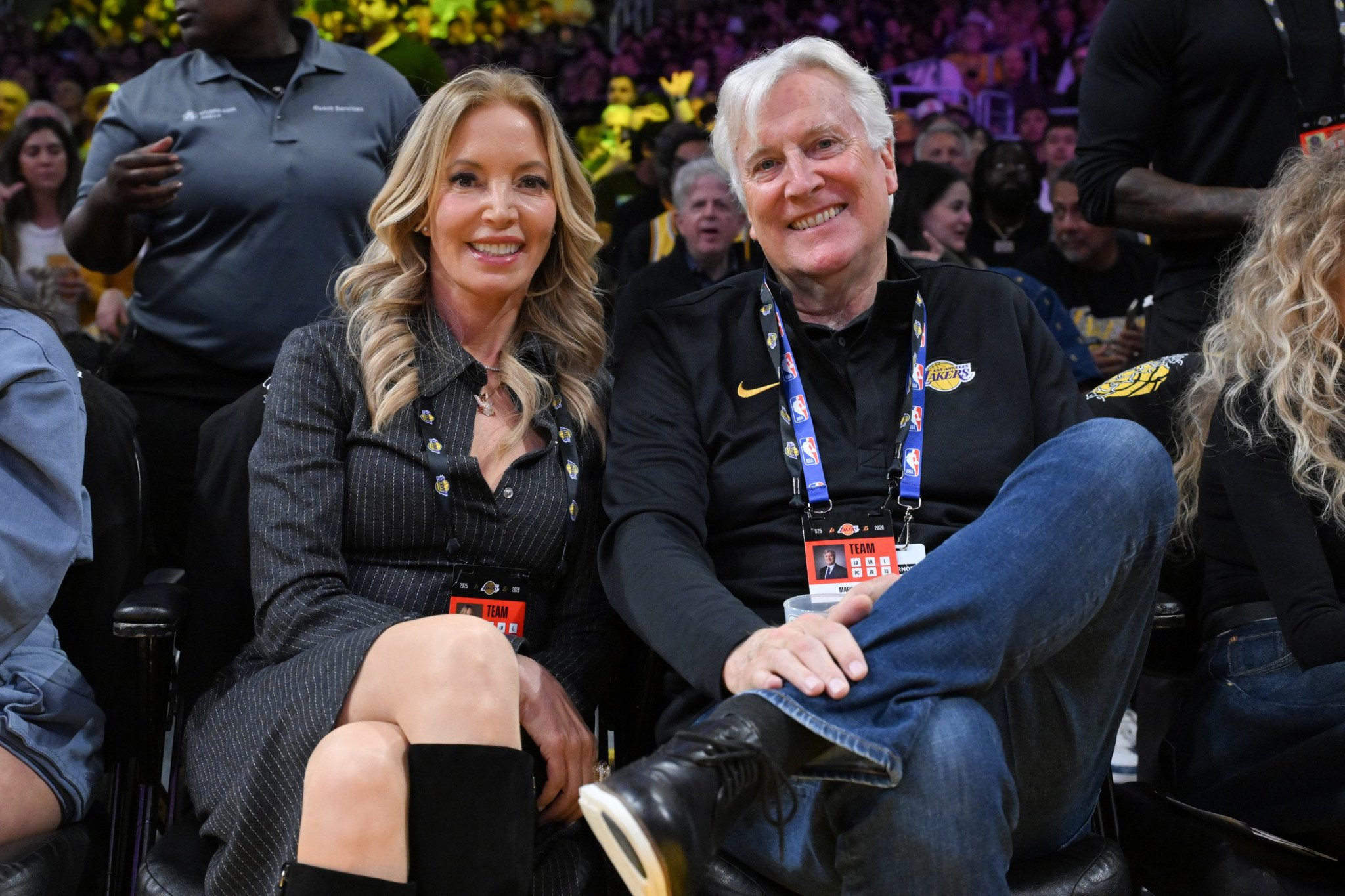 Αλλαγή εποχής: Εγκρίθηκε η πώληση των Λέικερς και έχουν νέο ιδιοκτήτη!