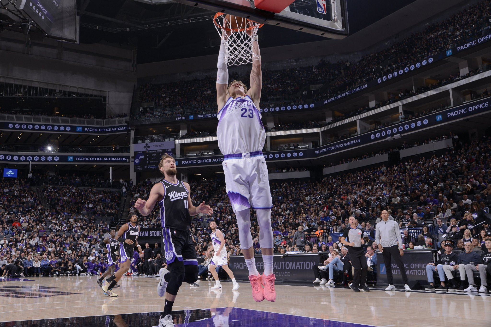 Μυθικός Μάρκανεν με 51 πόντους κόντρα στους Κινγκς