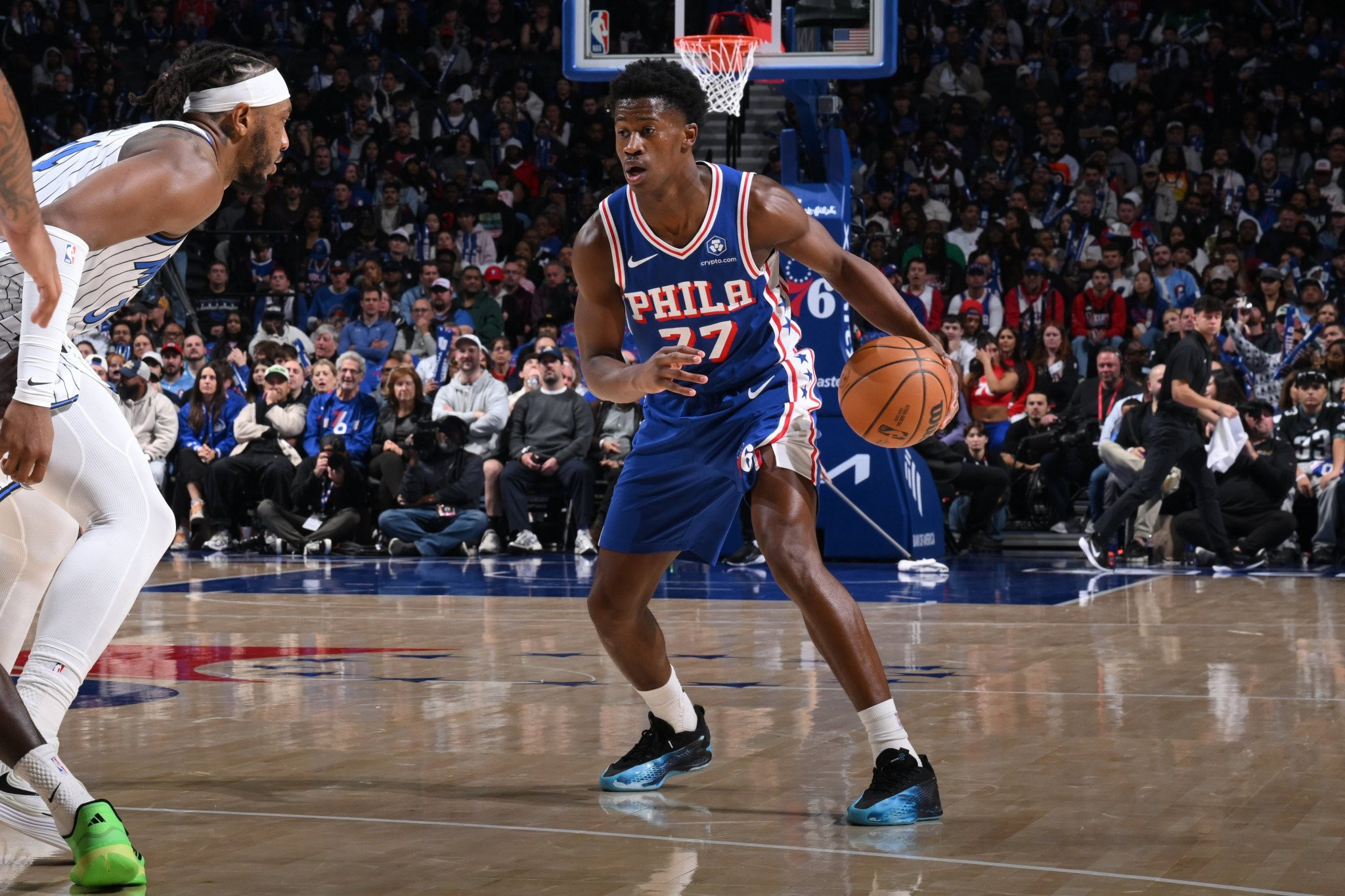 Συνεχίζουν χωρίς ήττα Σπερς και Σίξερς