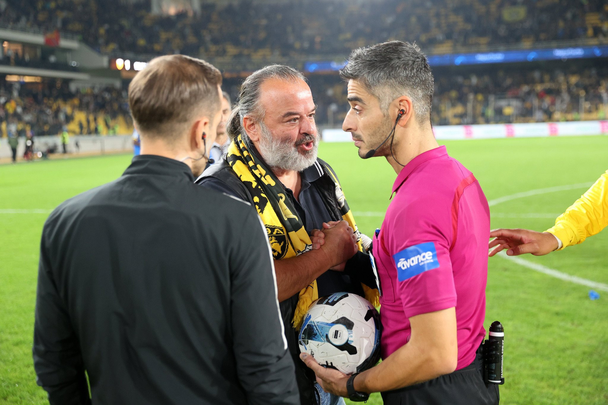 O Μάριος Ηλιόπουλος πήγε στον Παπαδόπουλο μετά το ΑΕΚ-Παναιτωλικός