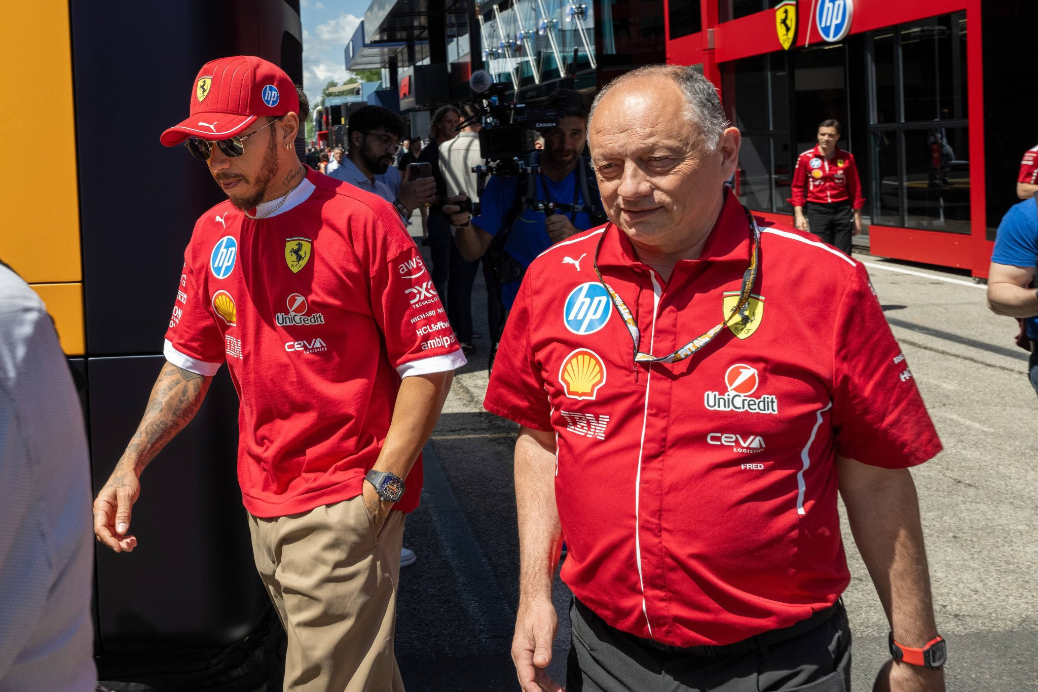 Η Ferrari διαμαρτύρεται κατά της FIA για την ποινή του Χάμιλτον