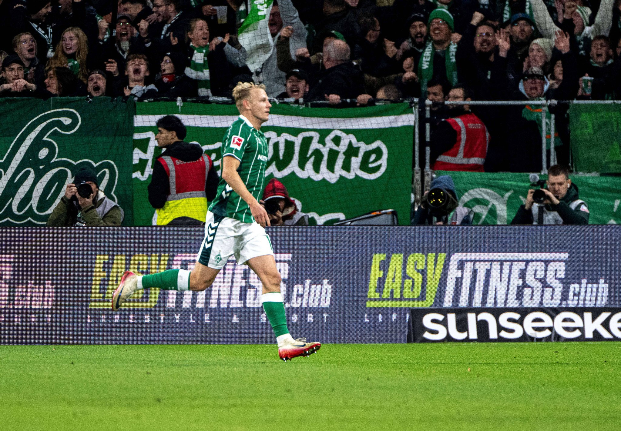 Επέστρεψε στις νίκες η Βέρντερ με λυτρωτή τον Γκρουλ