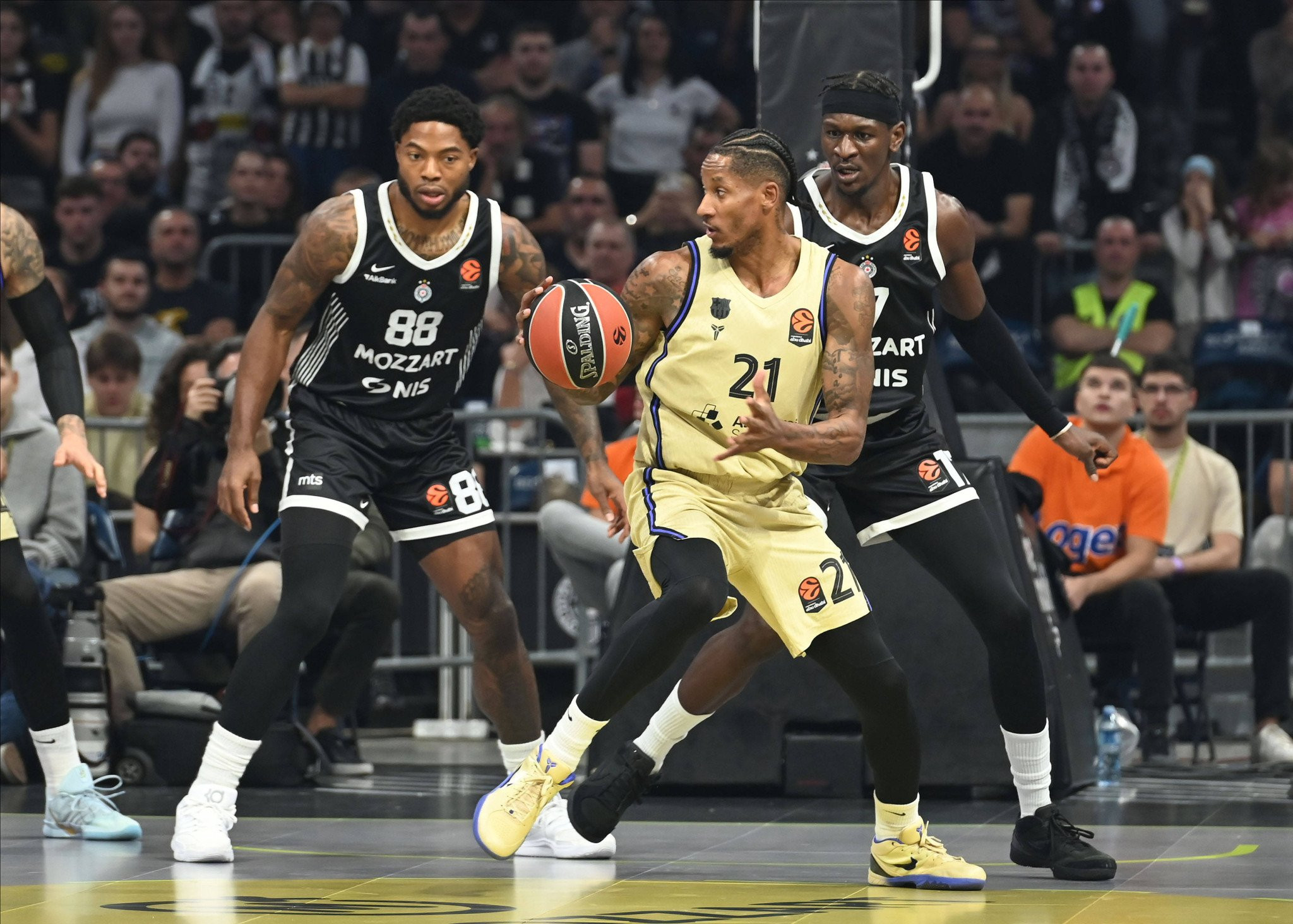 Με «εκτελεστή» Κλάιμπερν η Μπαρτσελόνα... άλωσε το Βελιγράδι!