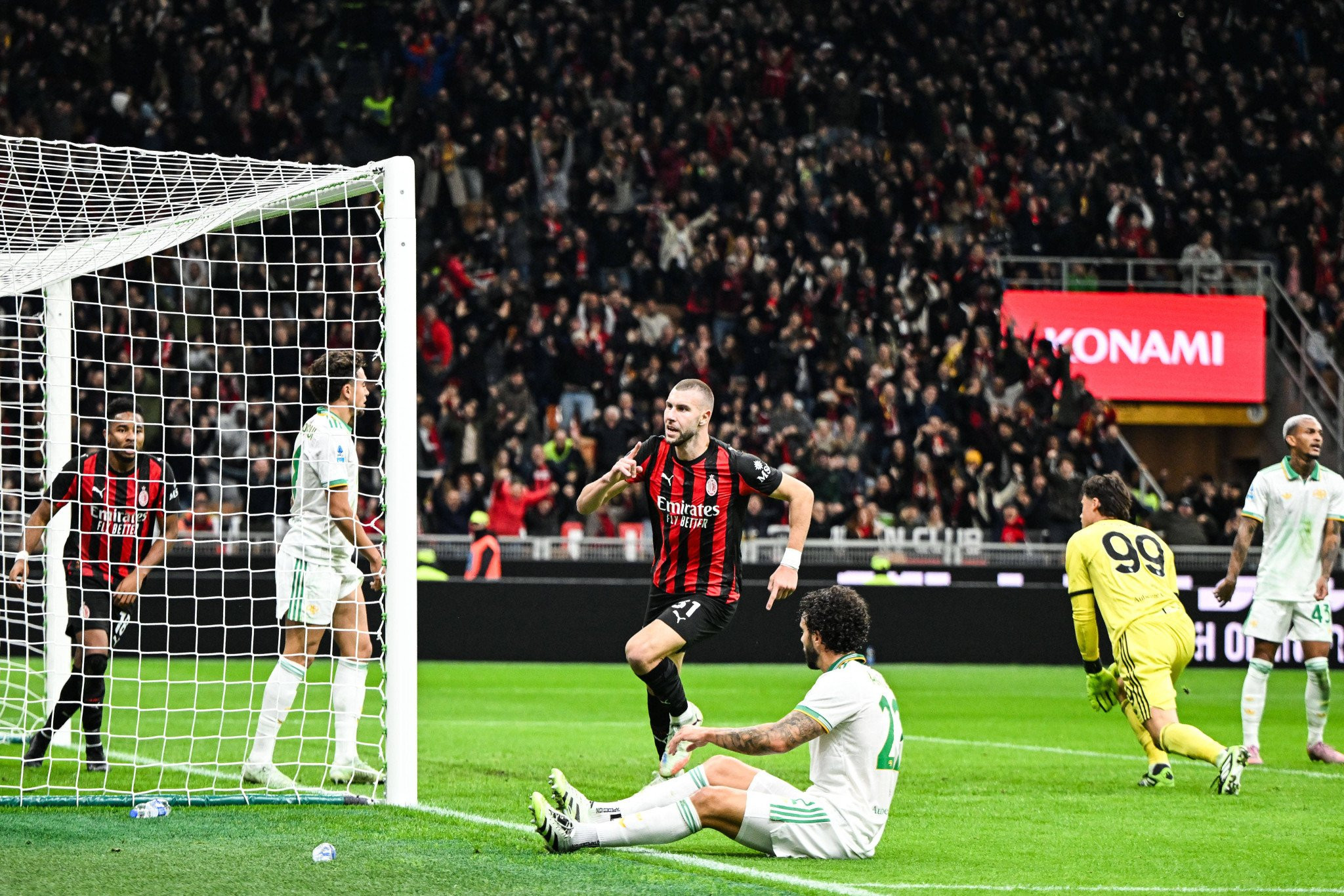 Με σκόρερ τον Πάβλοβιτς και ήρωα τον Μενιάν η Μίλαν κέρδισε την Ρόμα και πλησίασε την κορυφή