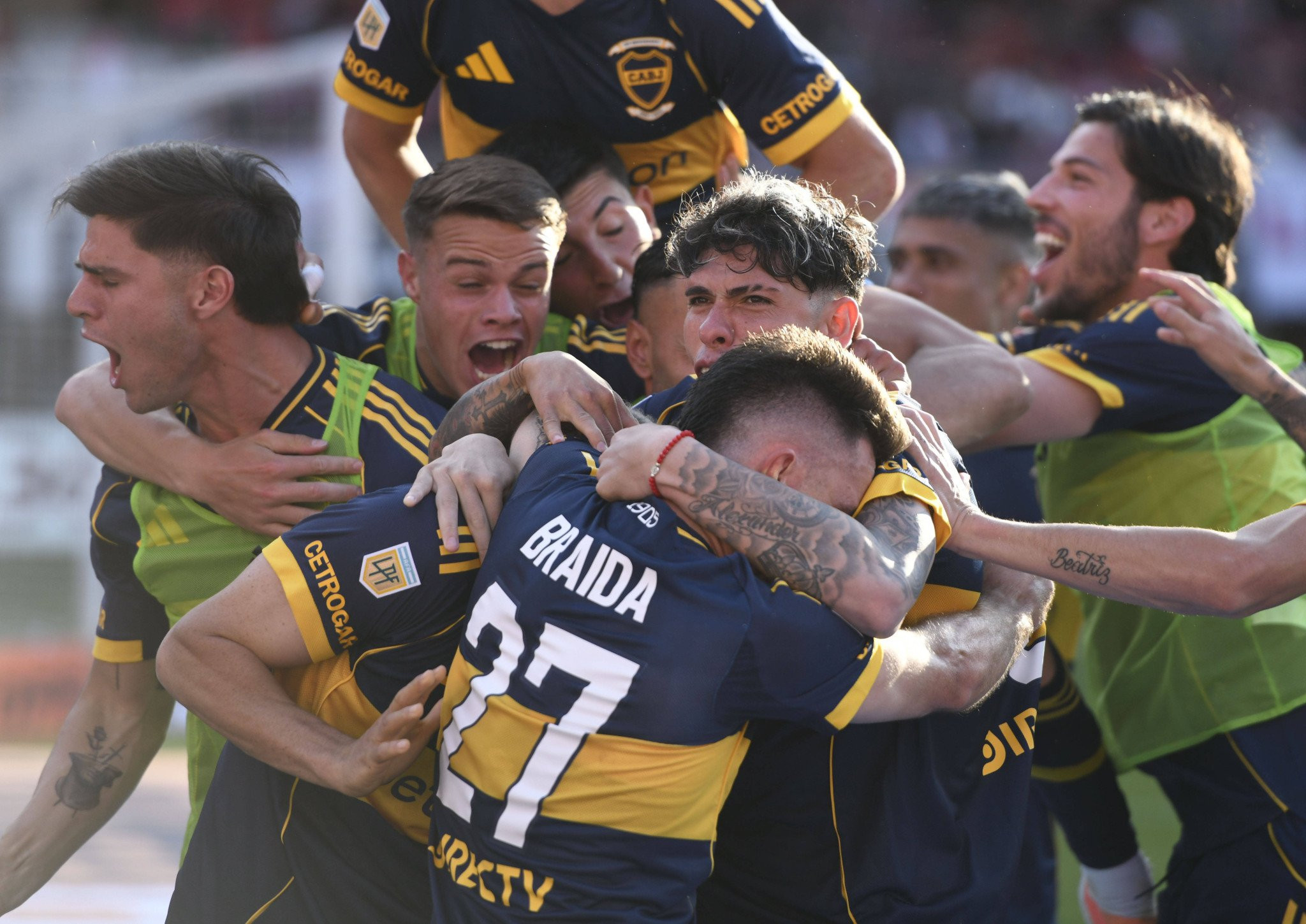 Με... buzzer beater στο 90+7' η Μπόκα «ξέρανε» την Εστουδιάντες και «πάτησε κορυφή» πριν το Superclasico!