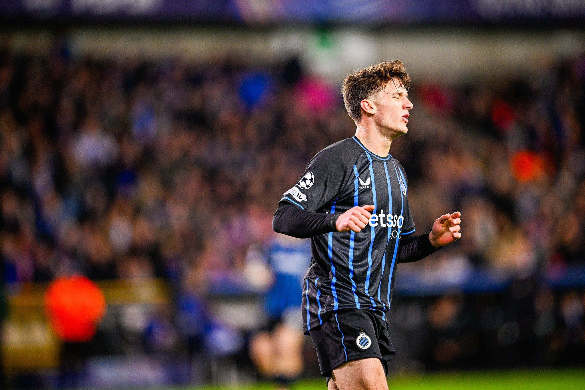 Από... ωραίος έγινε μοιραίος ο Τζόλης και η Μπαρτσελόνα γλίτωσε την ήττα από την Μπριζ