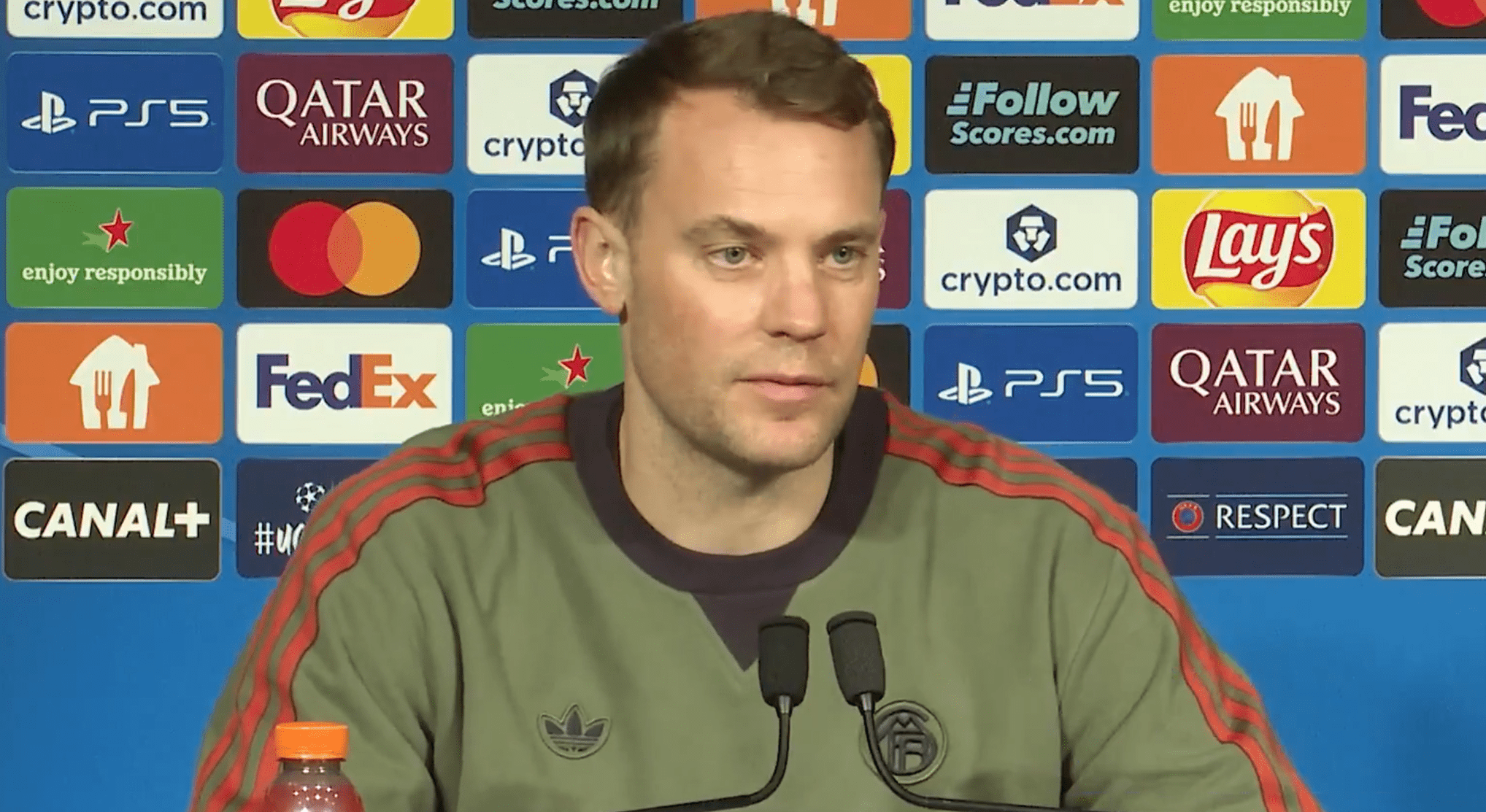 «Τρομακτικές στιγμές» - Δέκα χρόνια μετά, ο Νόιερ θυμάται την τρομοκρατική επίθεση στη Γαλλία και συγκλονίζει