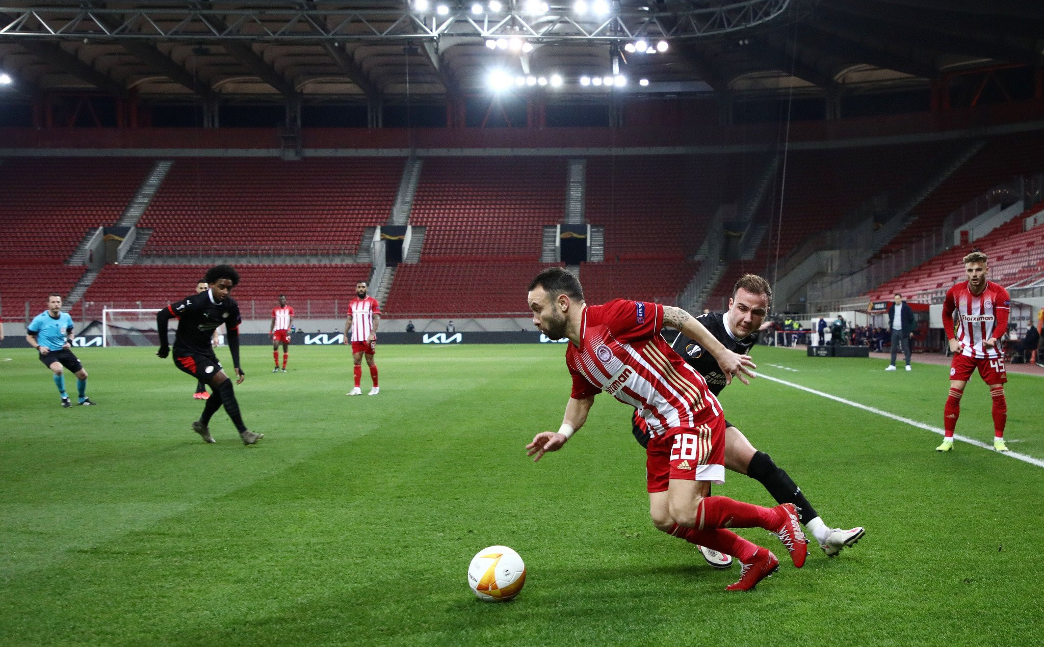 Τι συνέβη την τελευταία φορά που ο Ολυμπιακός αντιμετώπισε την Αϊντχόφεν (video)