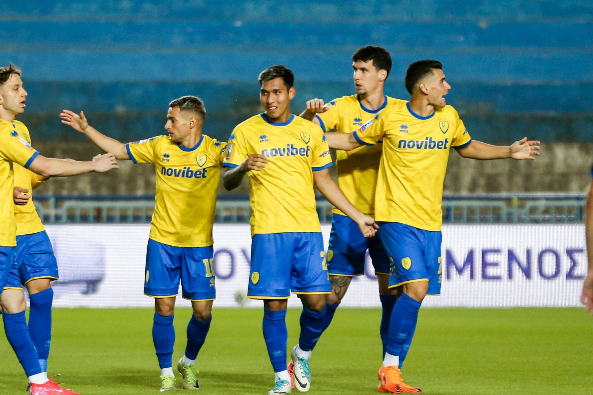 Ο Παναιτωλικός έκανε σεφτέ στο Κύπελλο Ελλάδας, κέρδισε εύκολα την Ελλάς Σύρου