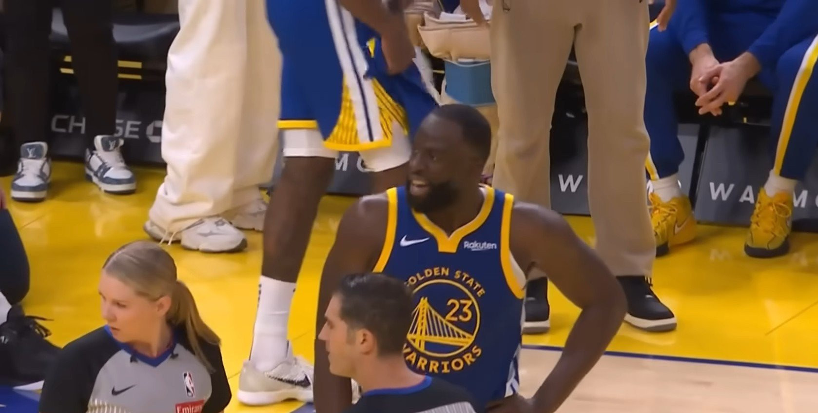 Ο Ντρέιμοντ Γκριν δεν έχει πρόβλημα να έρχεται από τον πάγκο στους Ουόριορς