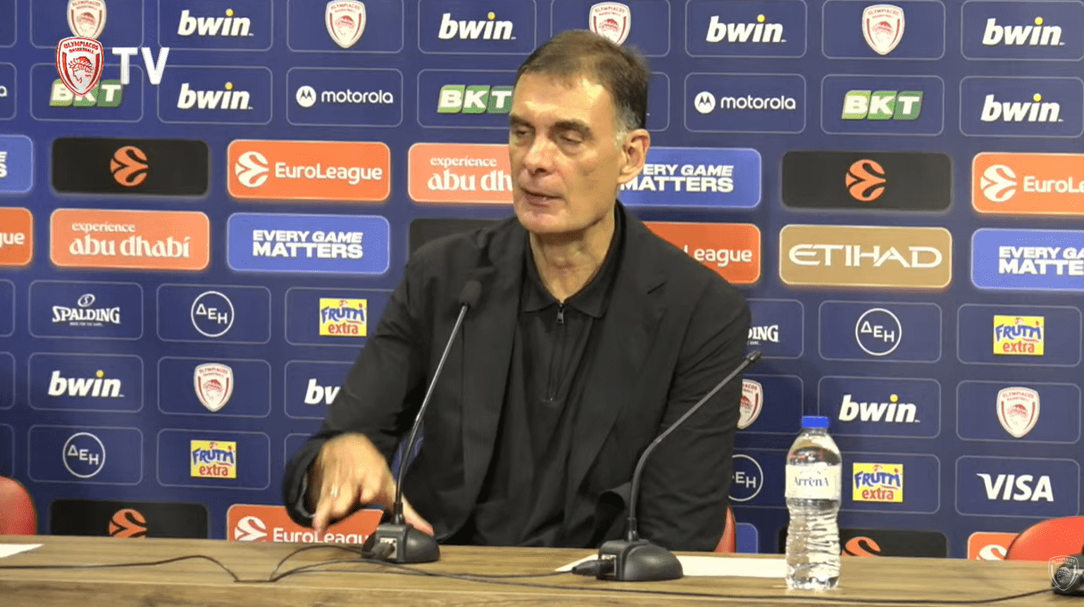 Μπαρτζώκας: «Διαβάζω ξαφνικά άρθρα αμφιβολίας για τον Μπαρτζώκα ενώ είναι ακόμα Οκτώβριος»