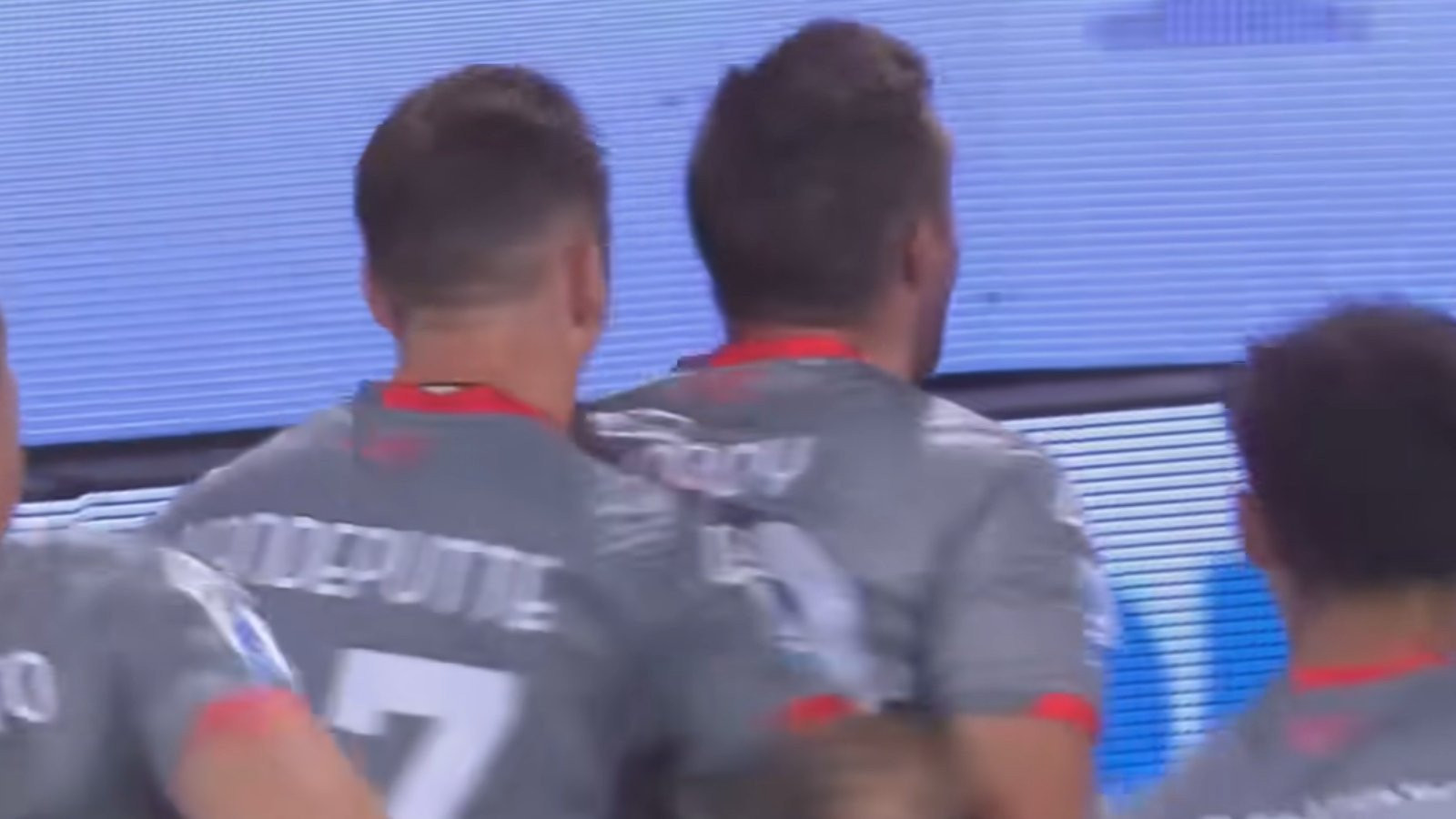 Ο Βάρντι σκόραρε στα 38 του και το πανηγύρισε με... ανάποδη κωλοτούμπα! (video)