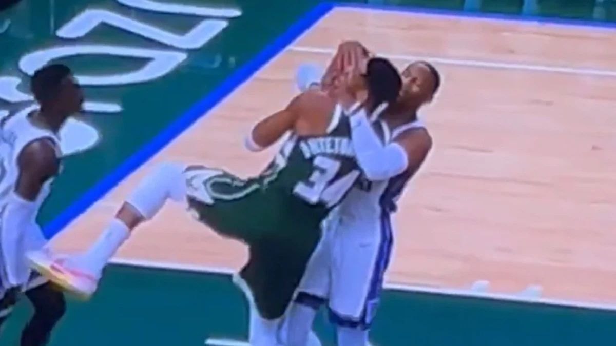 Ο Γουέστμπρουκ έκανε λαβή... πάλης στον Γιάννη στην προσπάθειά του να τον σταματήσει (video)